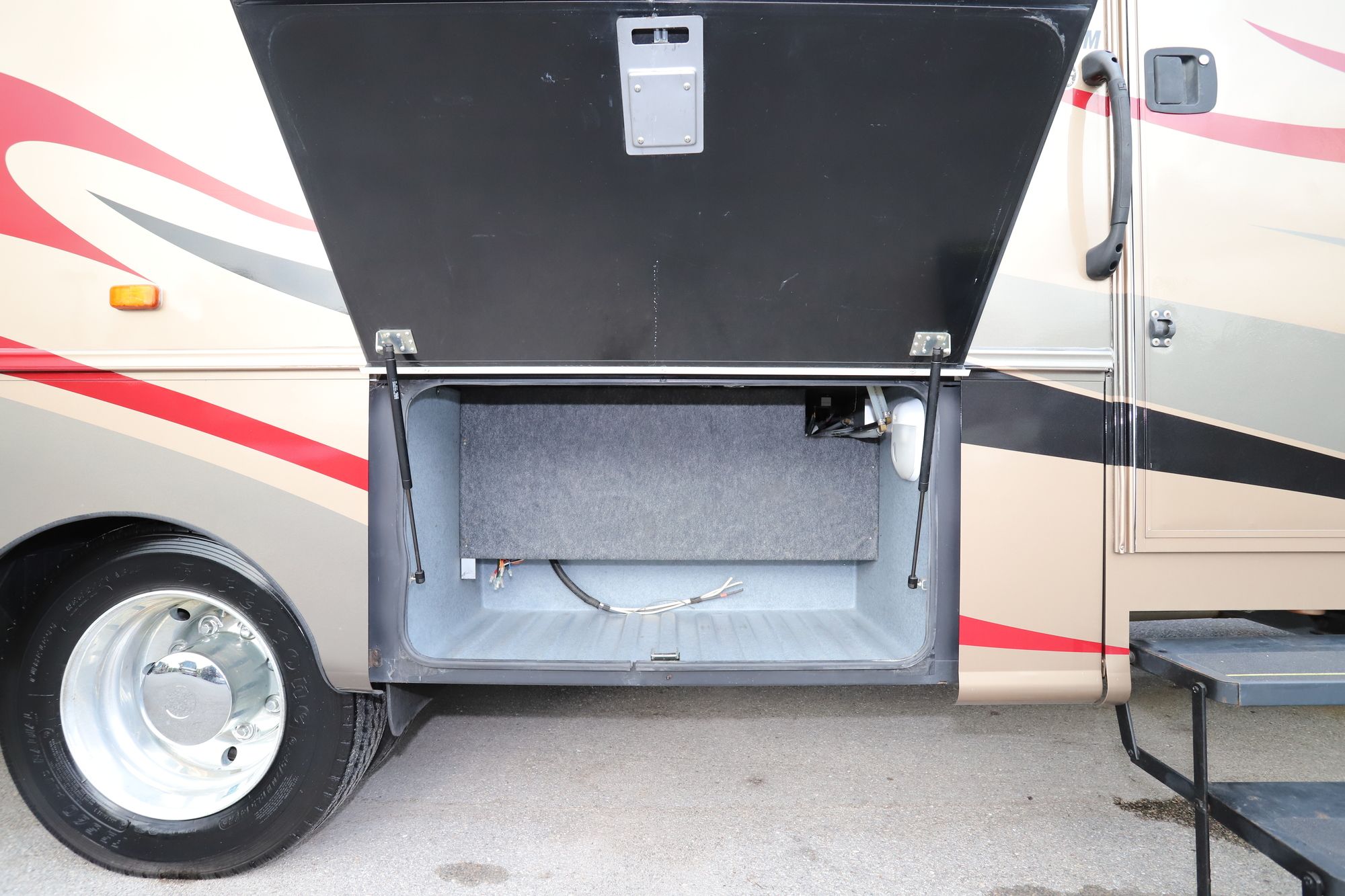 Used 2008 Jayco Seneca 35TM Class C  For Sale