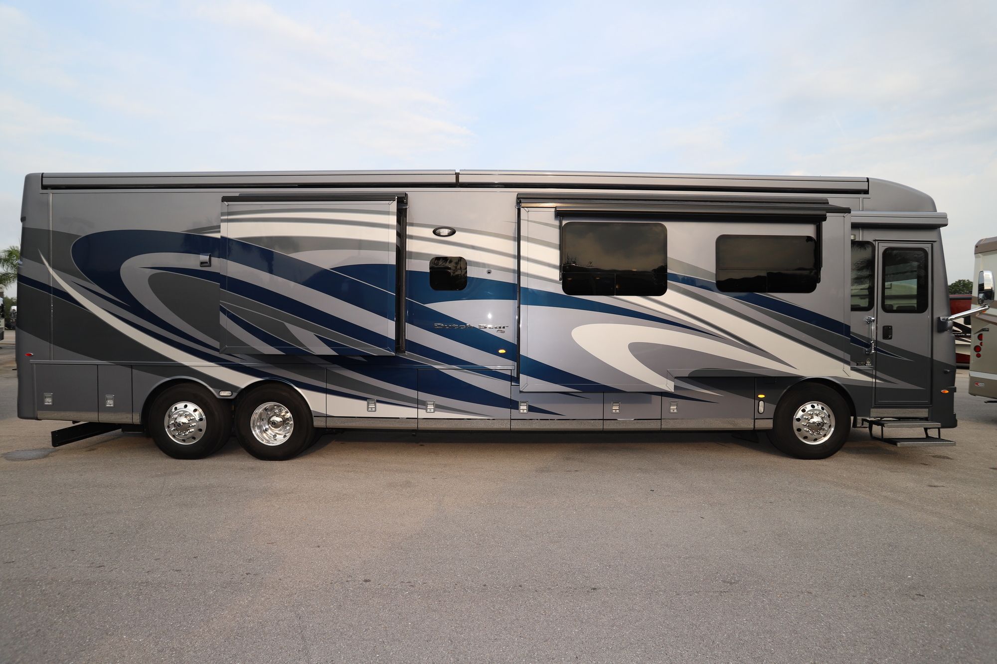 New 2019 Newmar Dutch Star 4363 Class A  For Sale