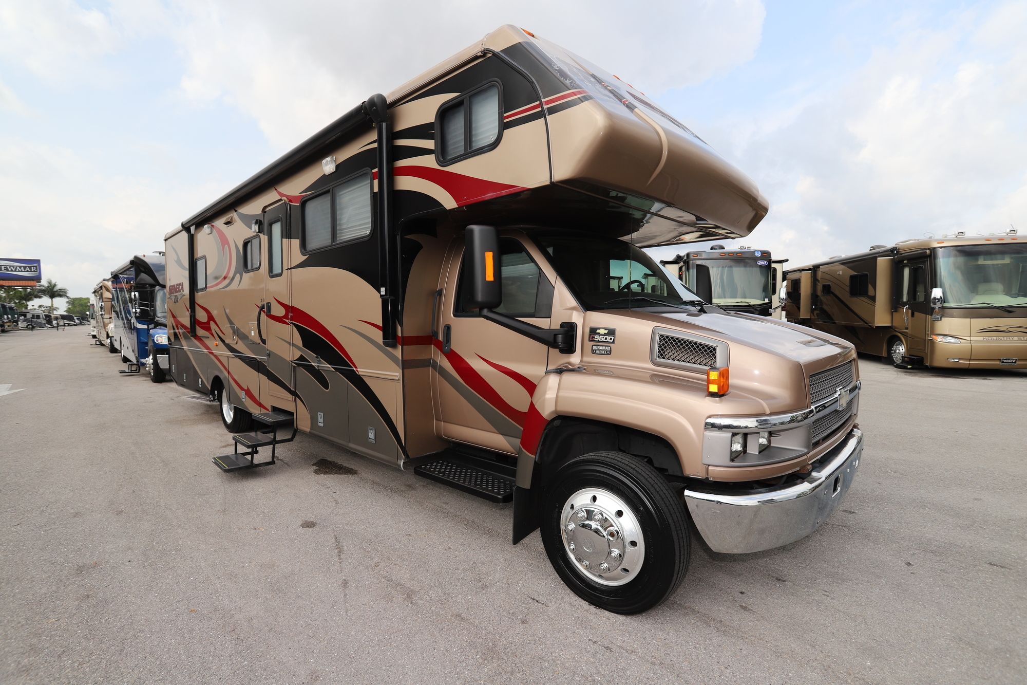 Used 2008 Jayco Seneca 35TM Class C  For Sale