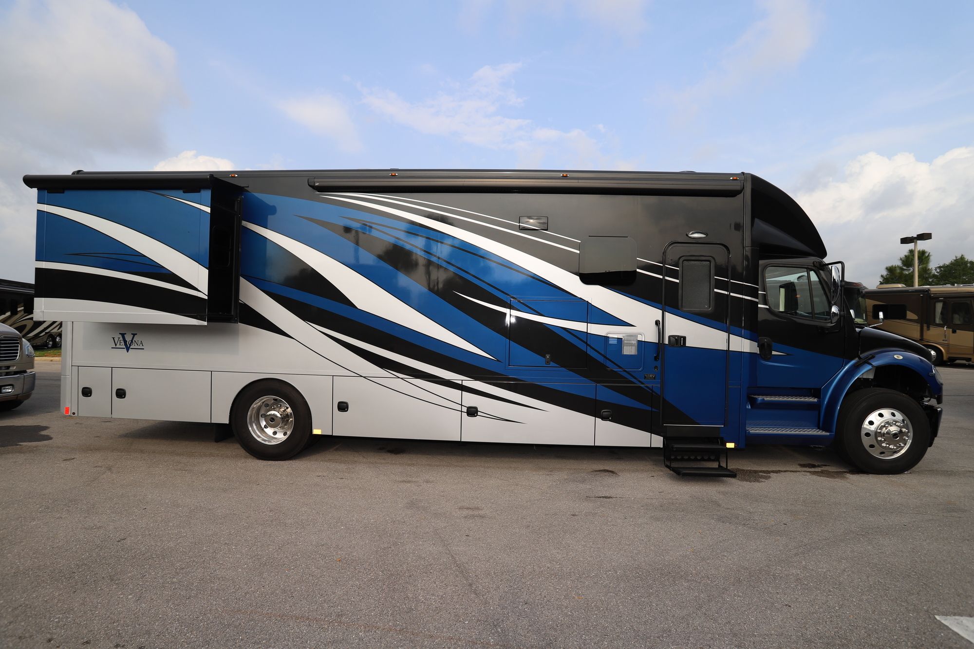 New 2019 Renegade Rv Verona 36VSB Super C  For Sale