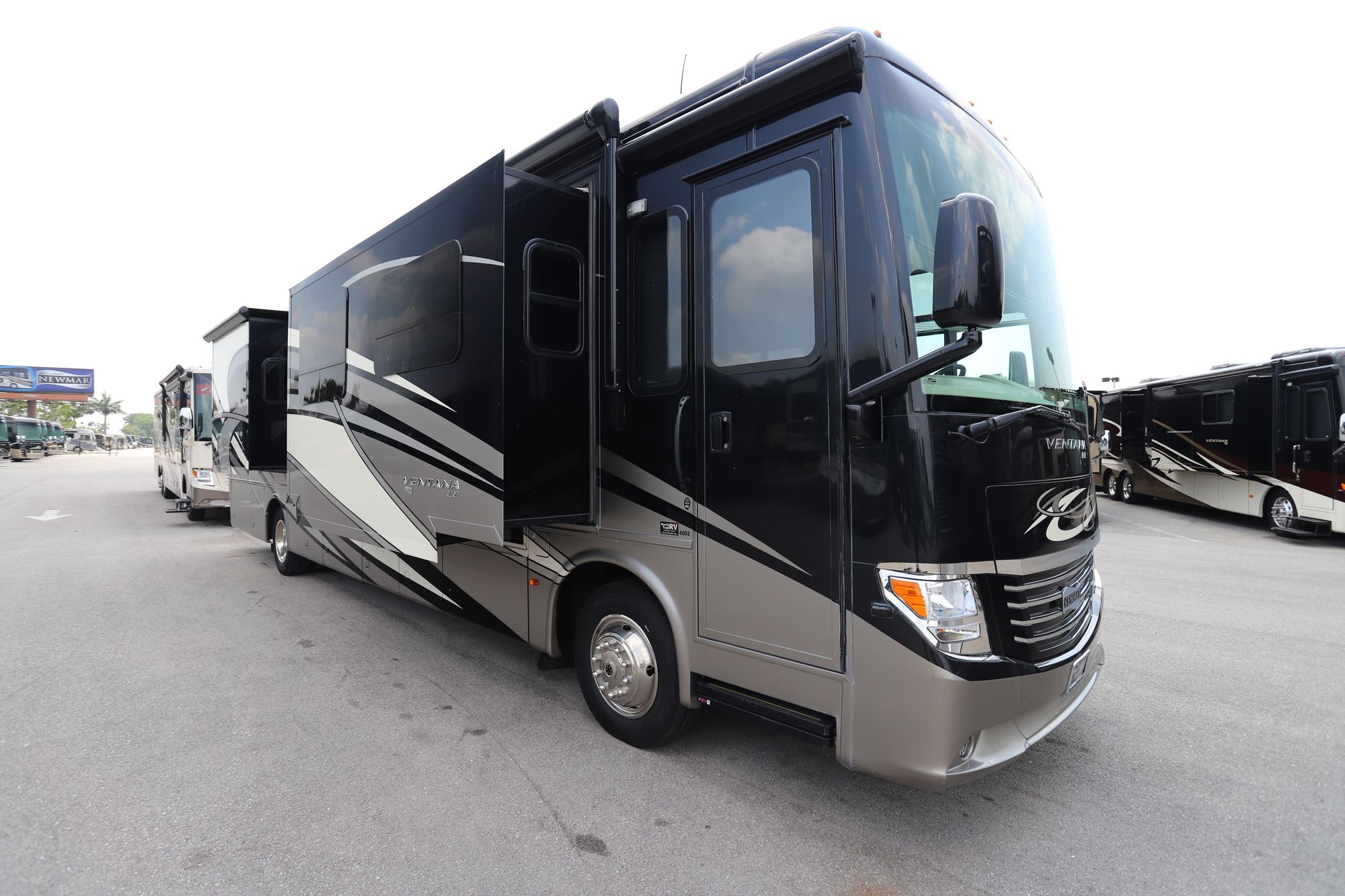 New 2019 Newmar Ventana Le 4002 Class A  For Sale