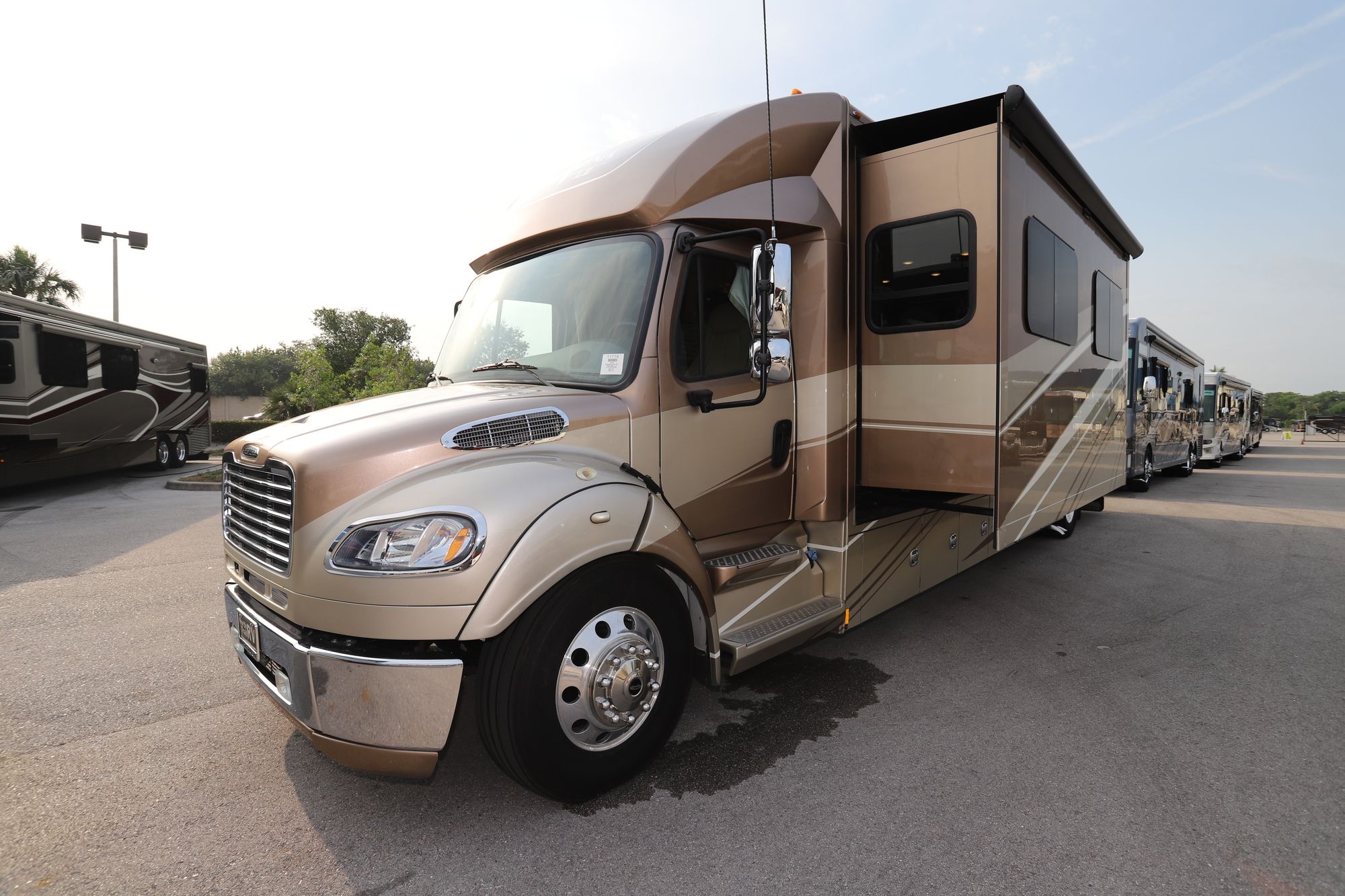 New 2019 Renegade Rv Verona Le 40LTS Super C  For Sale