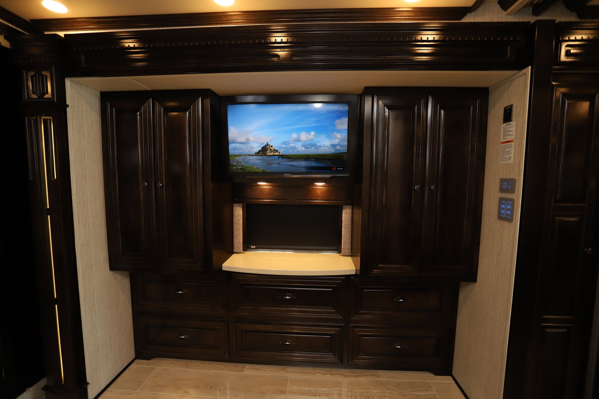 New 2019 Newmar Dutch Star 4002 Class A  For Sale