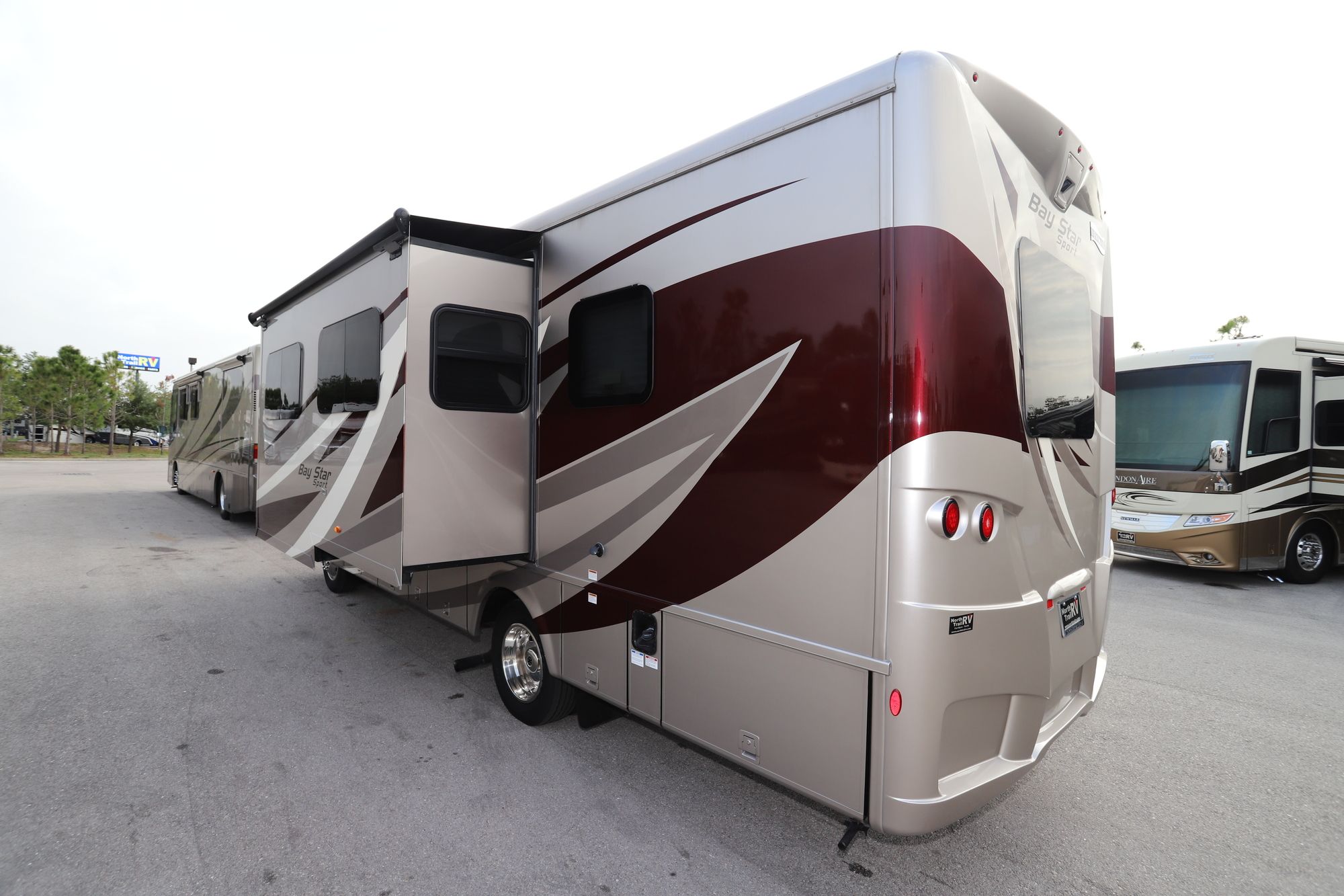 New 2019 Newmar Bay Star Sport 2702 Class A  For Sale