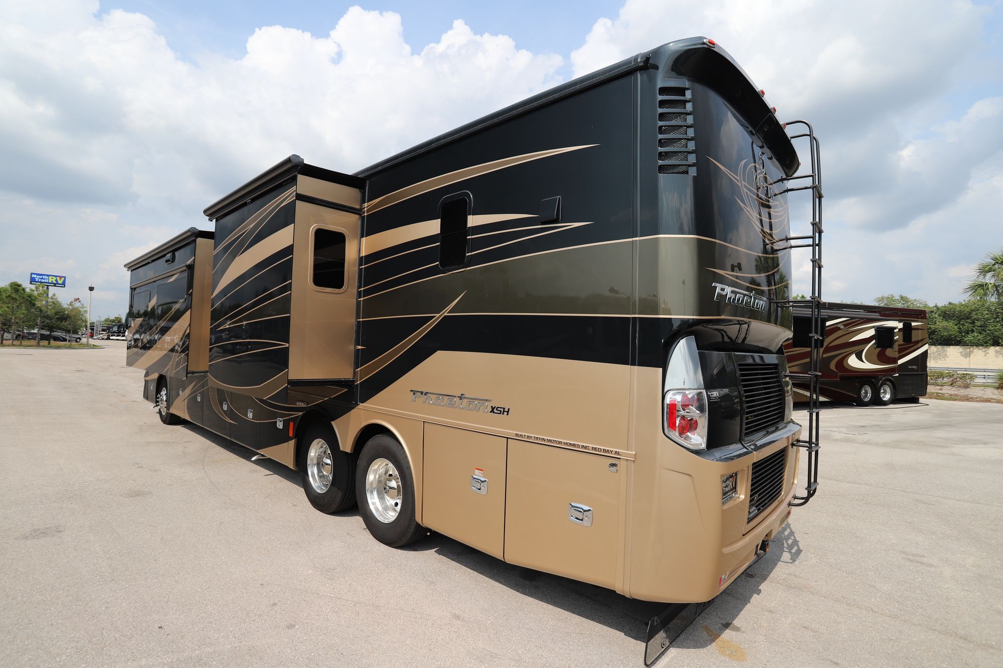 New 2019 Tiffin Motor Homes Phaeton 44OH Class A  For Sale