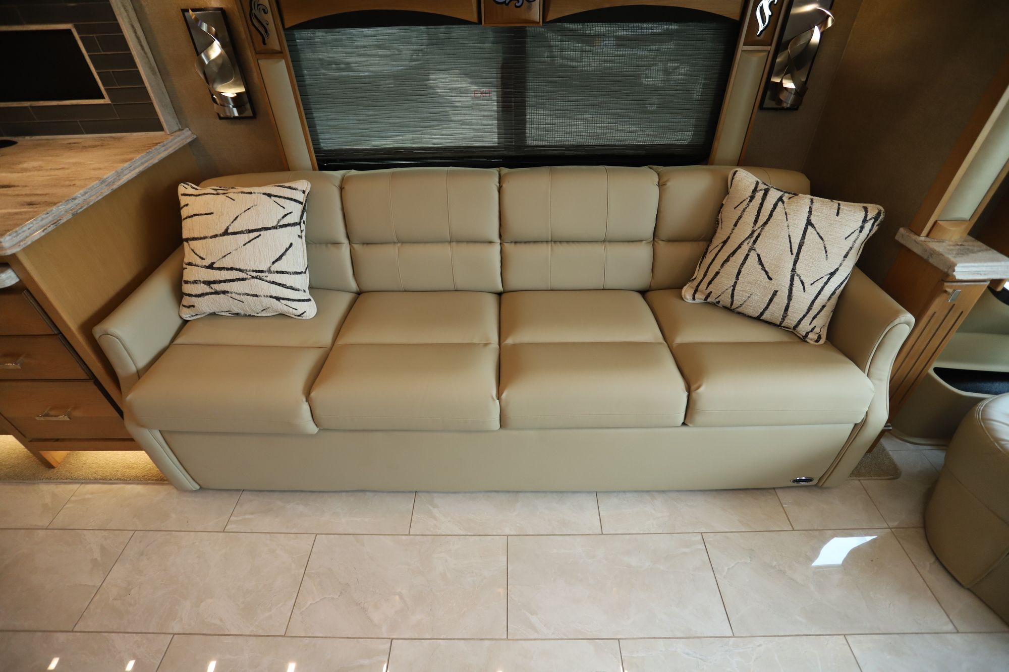 New 2019 Tiffin Motor Homes Phaeton 44OH Class A  For Sale