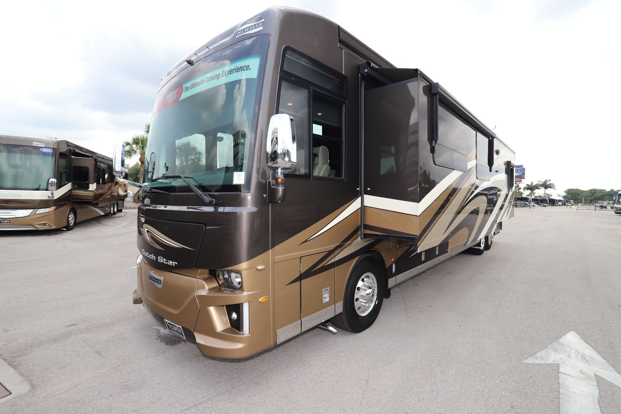 New 2019 Newmar Dutch Star 4369 Class A  For Sale