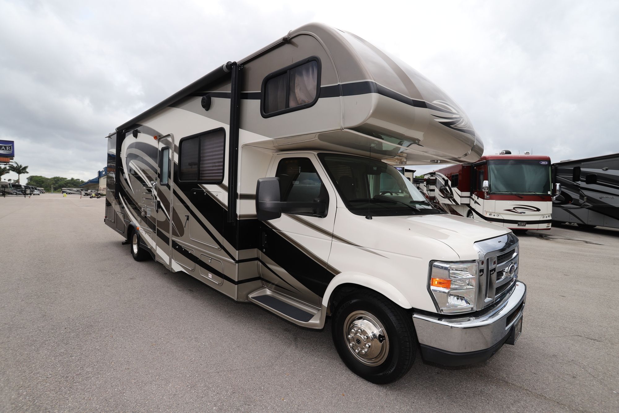 2016 Forest River Forester 3051S Class C Motorhome (Stock# 12566-2) 2016 Forest River Class C Motorhomes