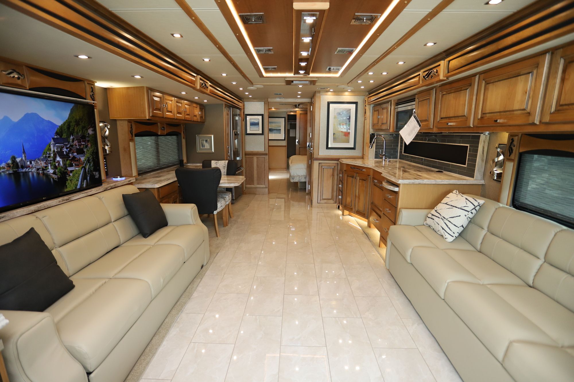 New 2019 Tiffin Motor Homes Phaeton 44OH Class A  For Sale