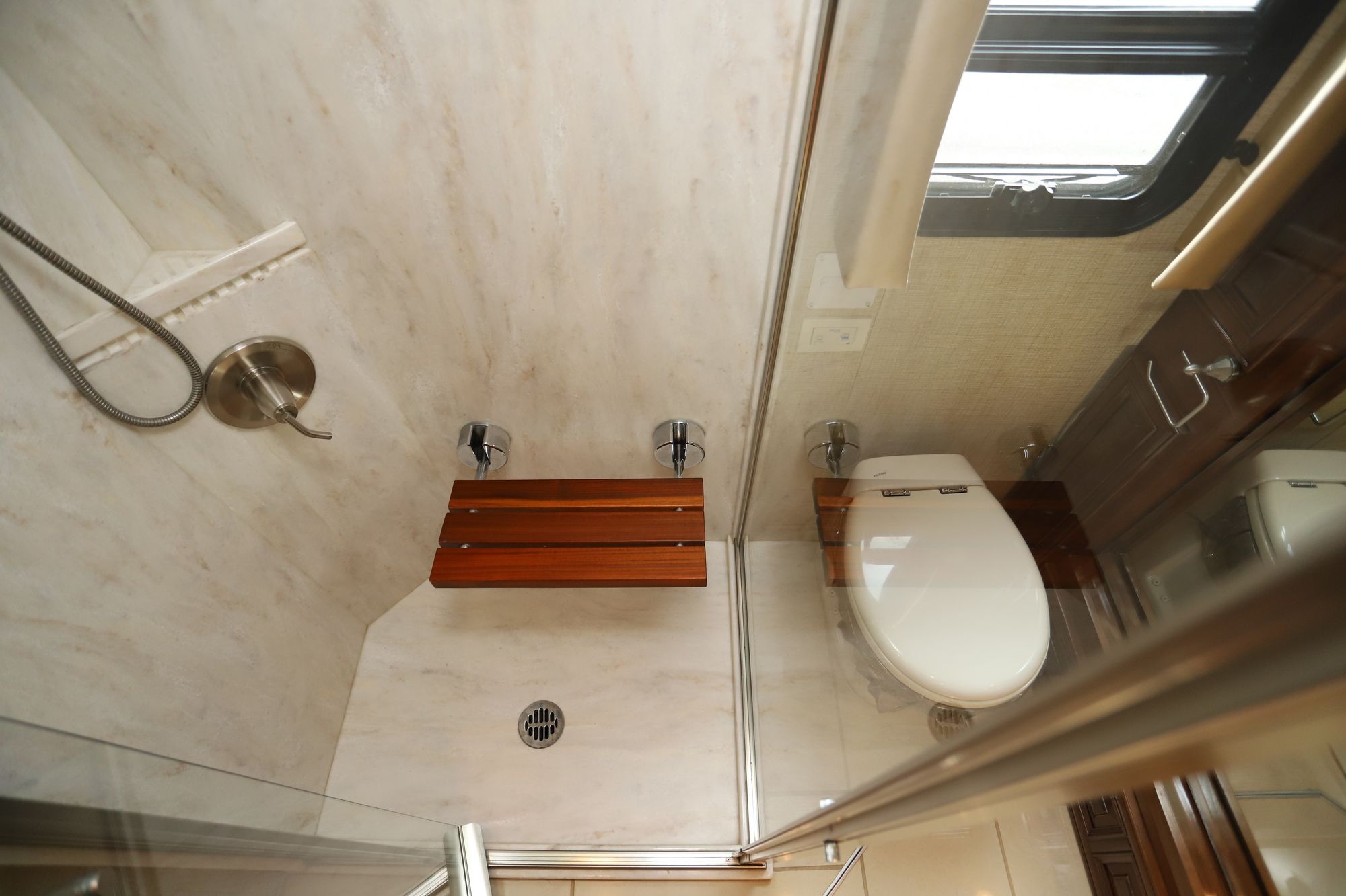 Used 2012 Newmar Essex 4544 Class A  For Sale
