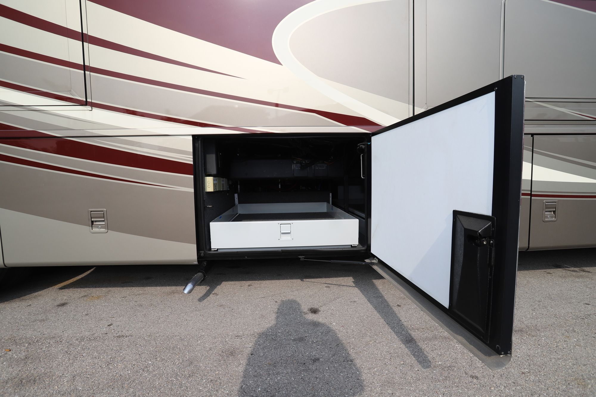 Used 2012 Newmar Essex 4544 Class A  For Sale
