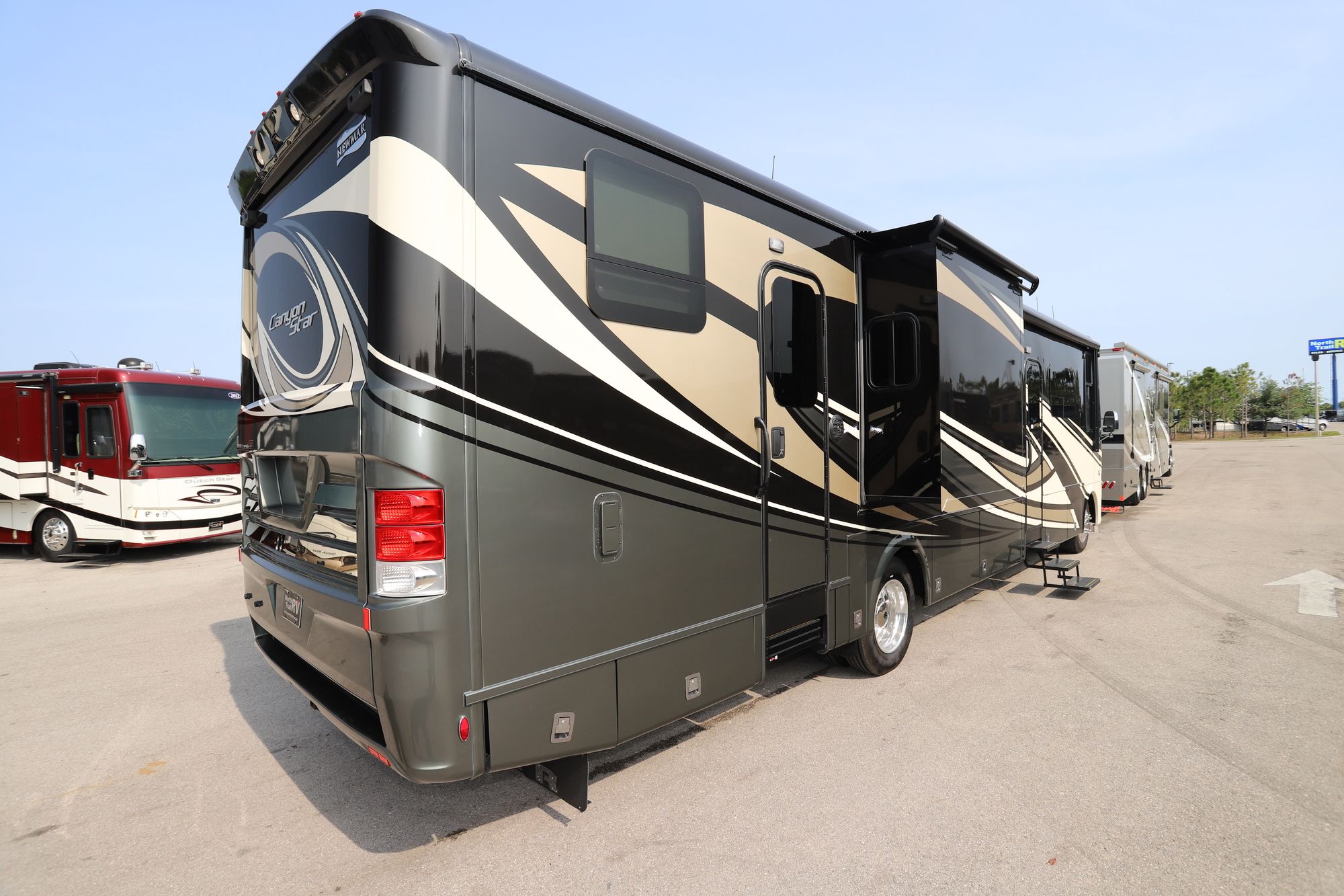 New 2020 Newmar Canyon Star 3927 Class A  For Sale