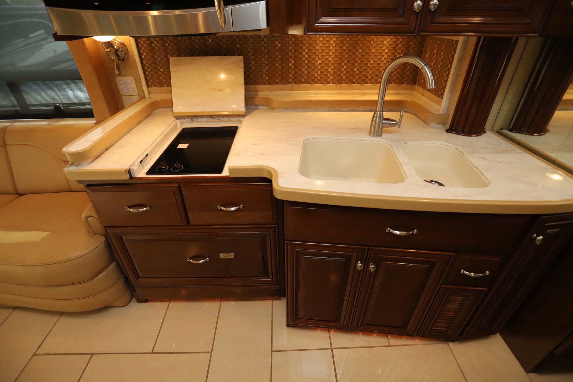Used 2012 Newmar Essex 4544 Class A  For Sale