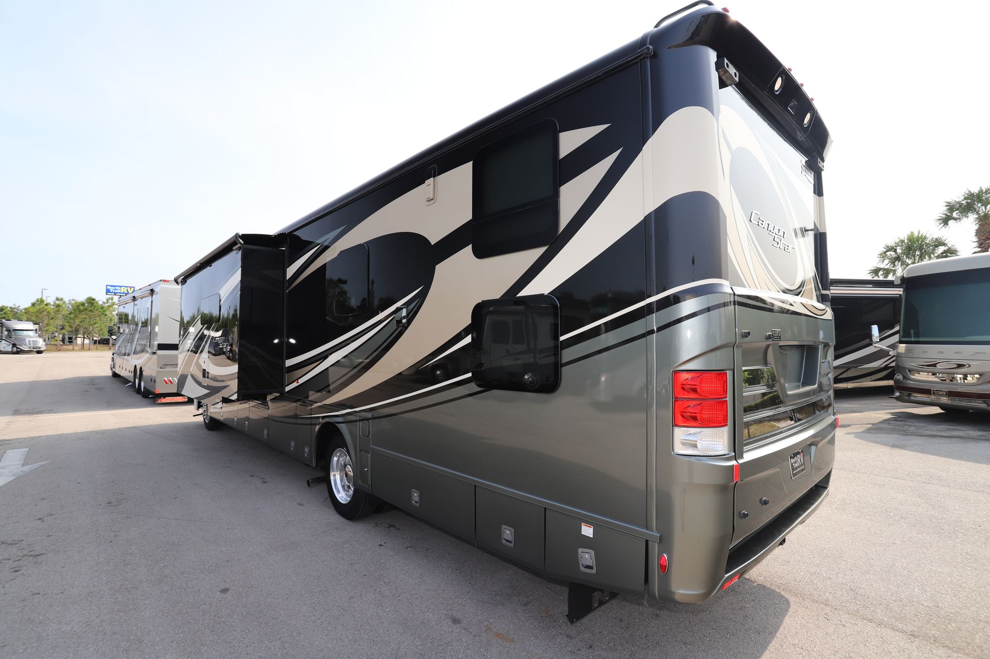 New 2020 Newmar Canyon Star 3927 Class A  For Sale