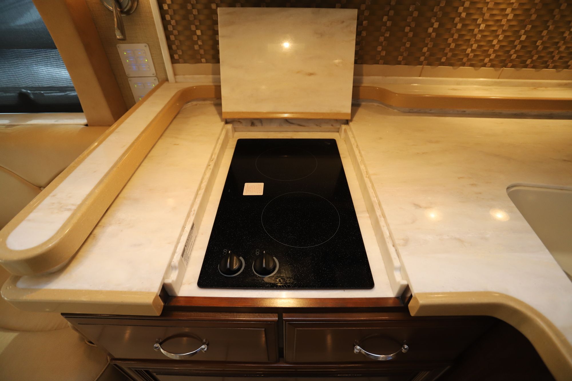 Used 2012 Newmar Essex 4544 Class A  For Sale