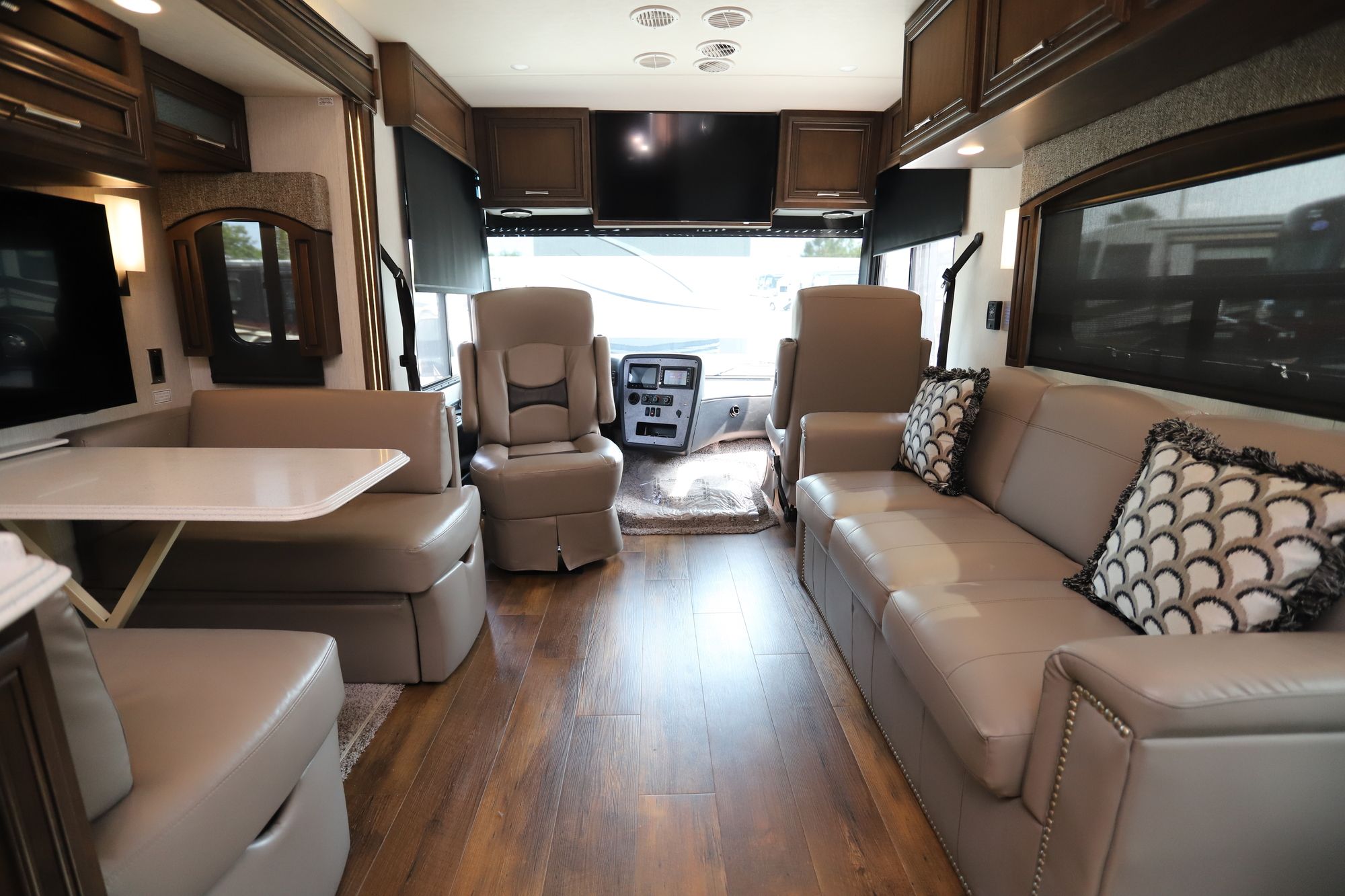 New 2020 Newmar Canyon Star 3927 Class A  For Sale