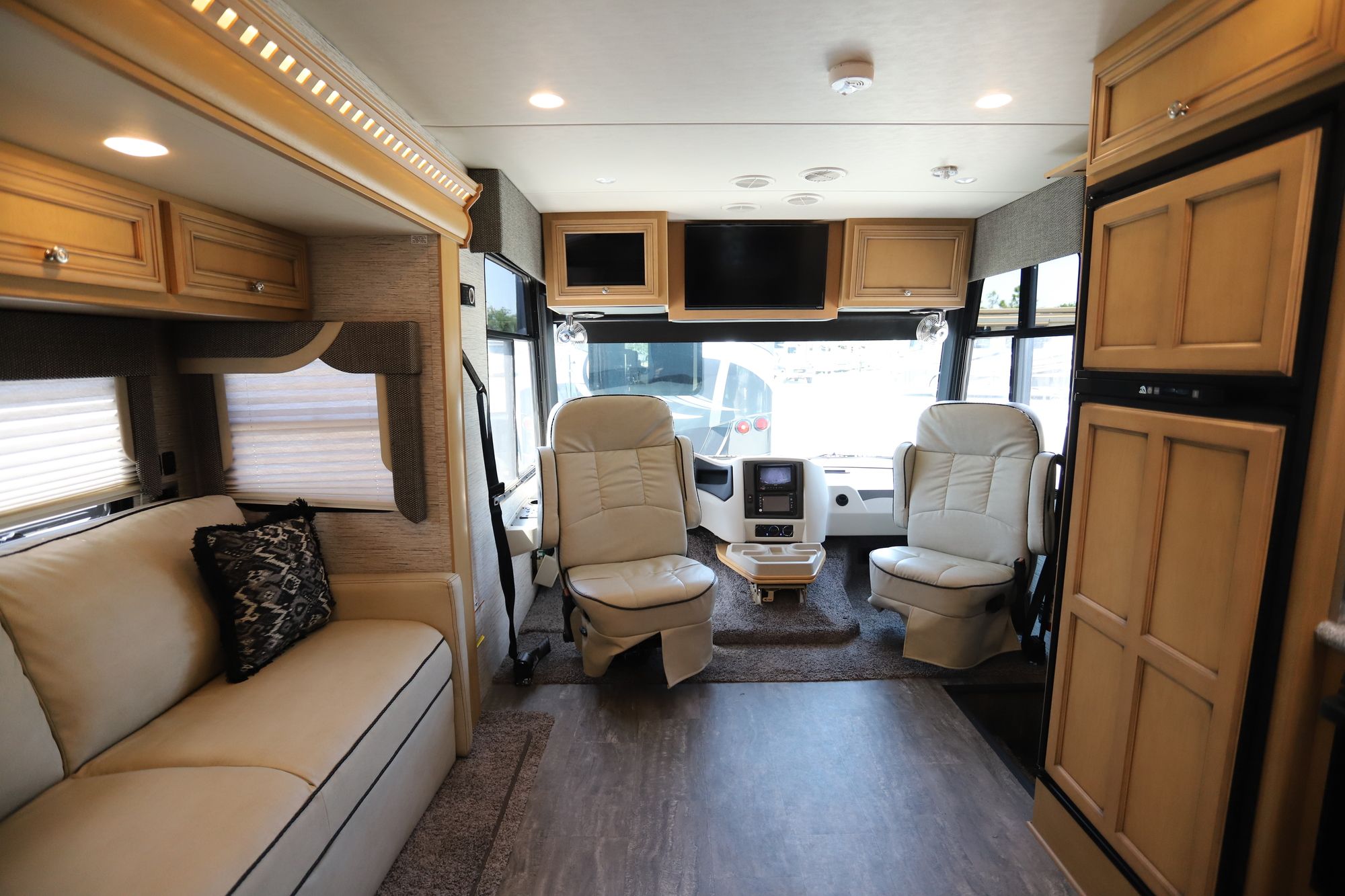 New 2019 Newmar Bay Star Sport 2702 Class A  For Sale