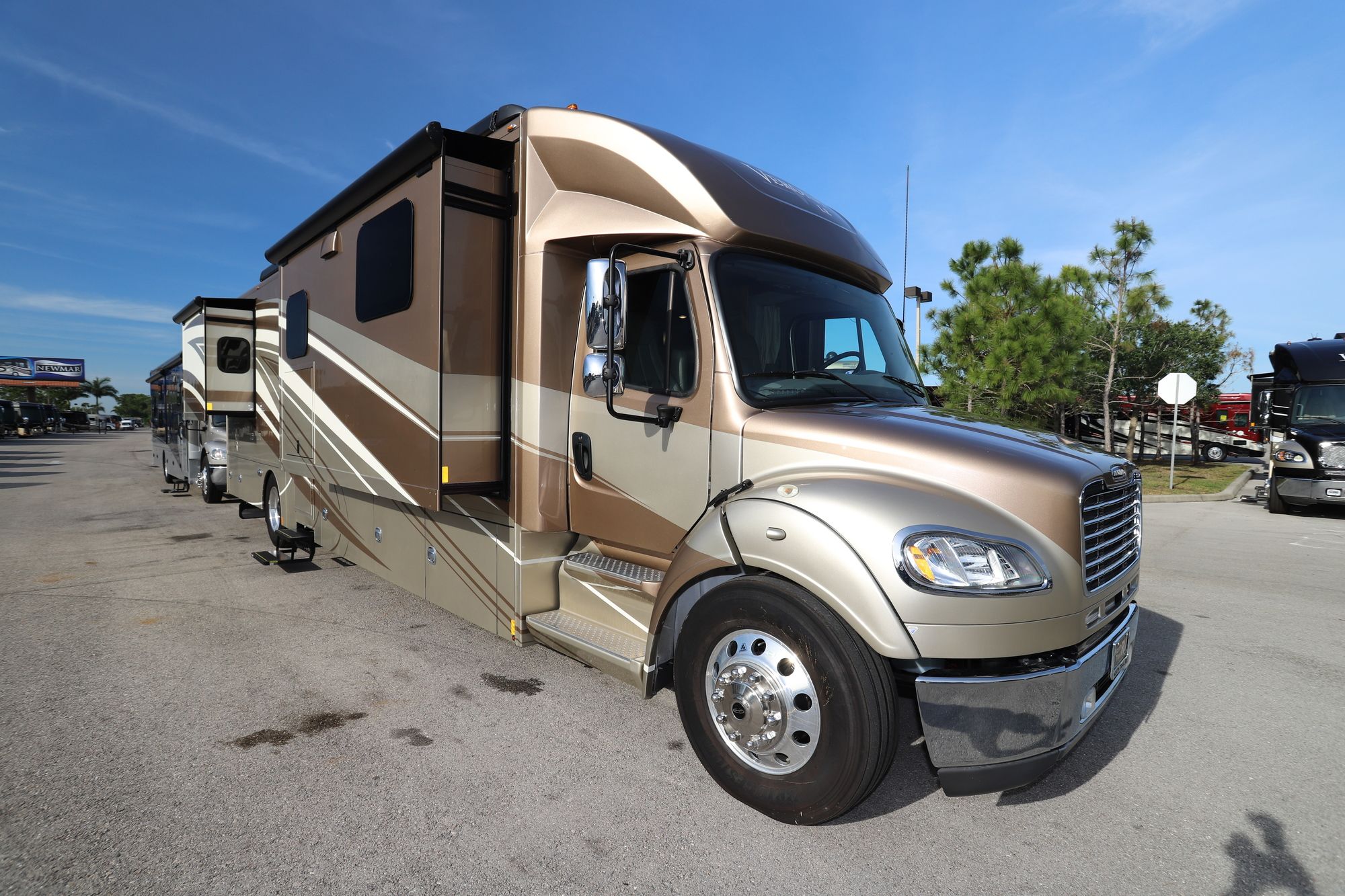 New 2019 Renegade Rv Verona Le 40LTS Super C  For Sale