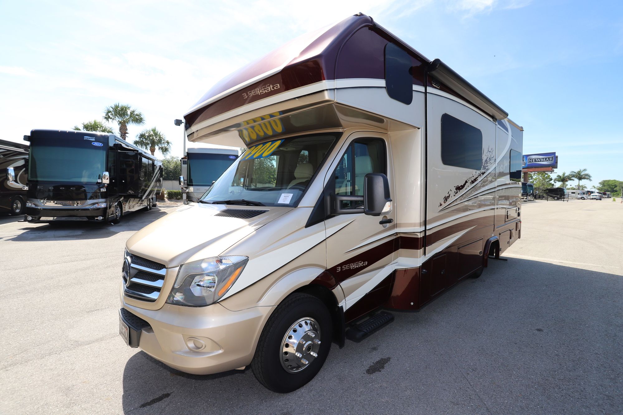 New 2019 Dynamax Isata 3 24CB Class C  For Sale