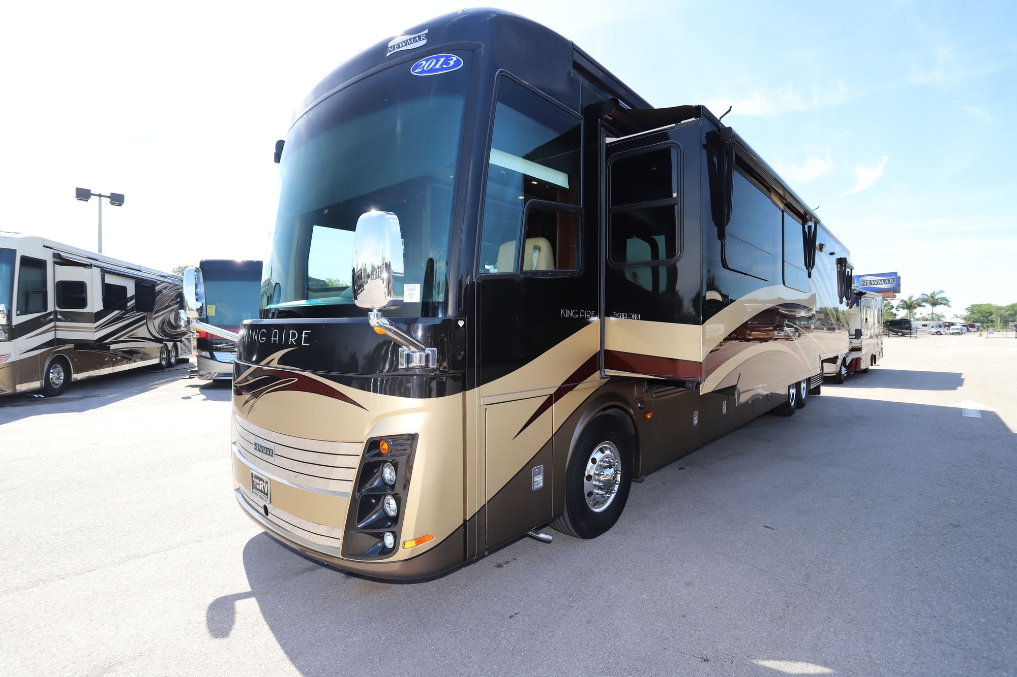 Used 2013 Newmar King Aire 4584 Class A  For Sale