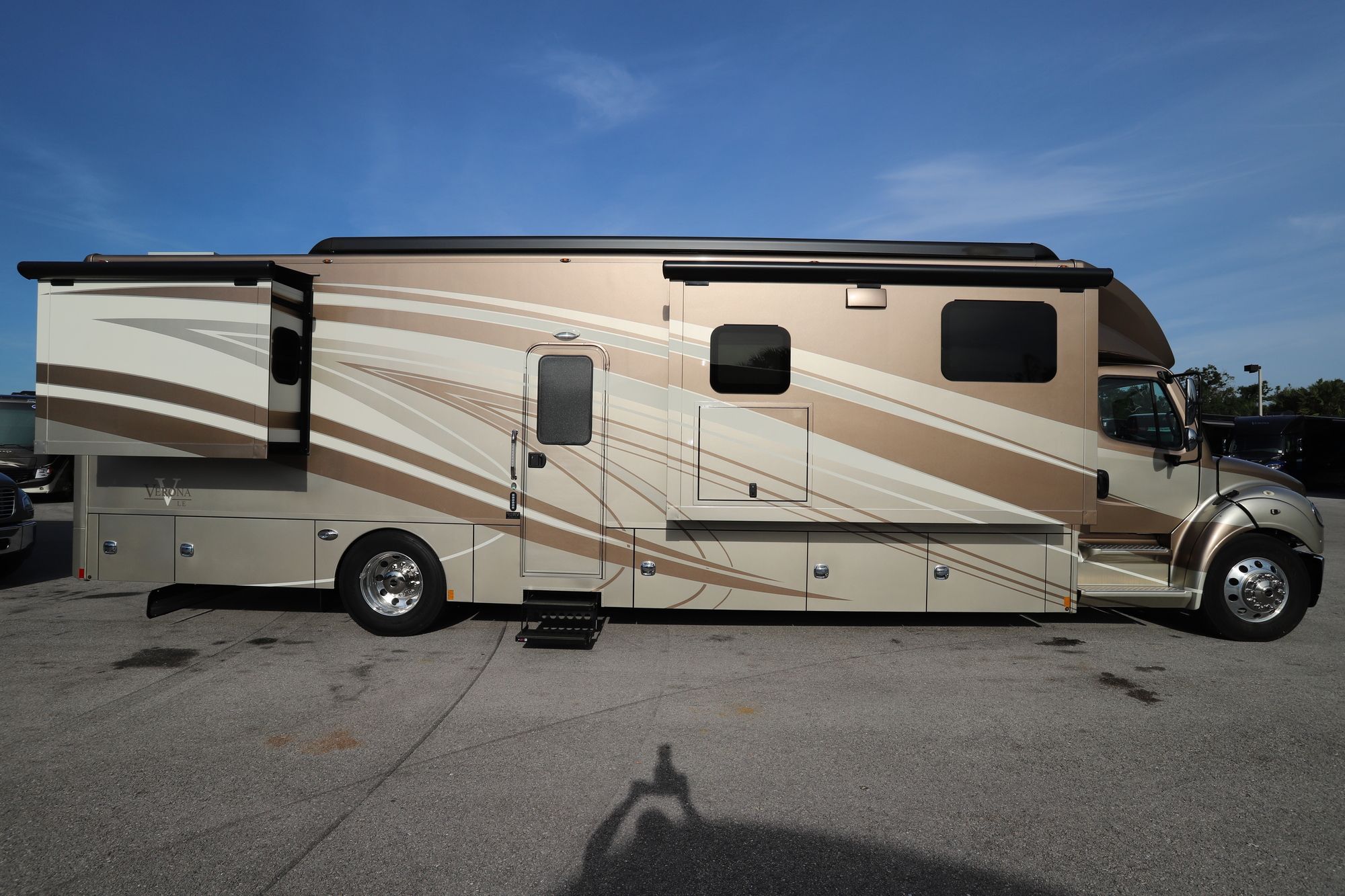 New 2019 Renegade Rv Verona Le 40LTS Super C  For Sale