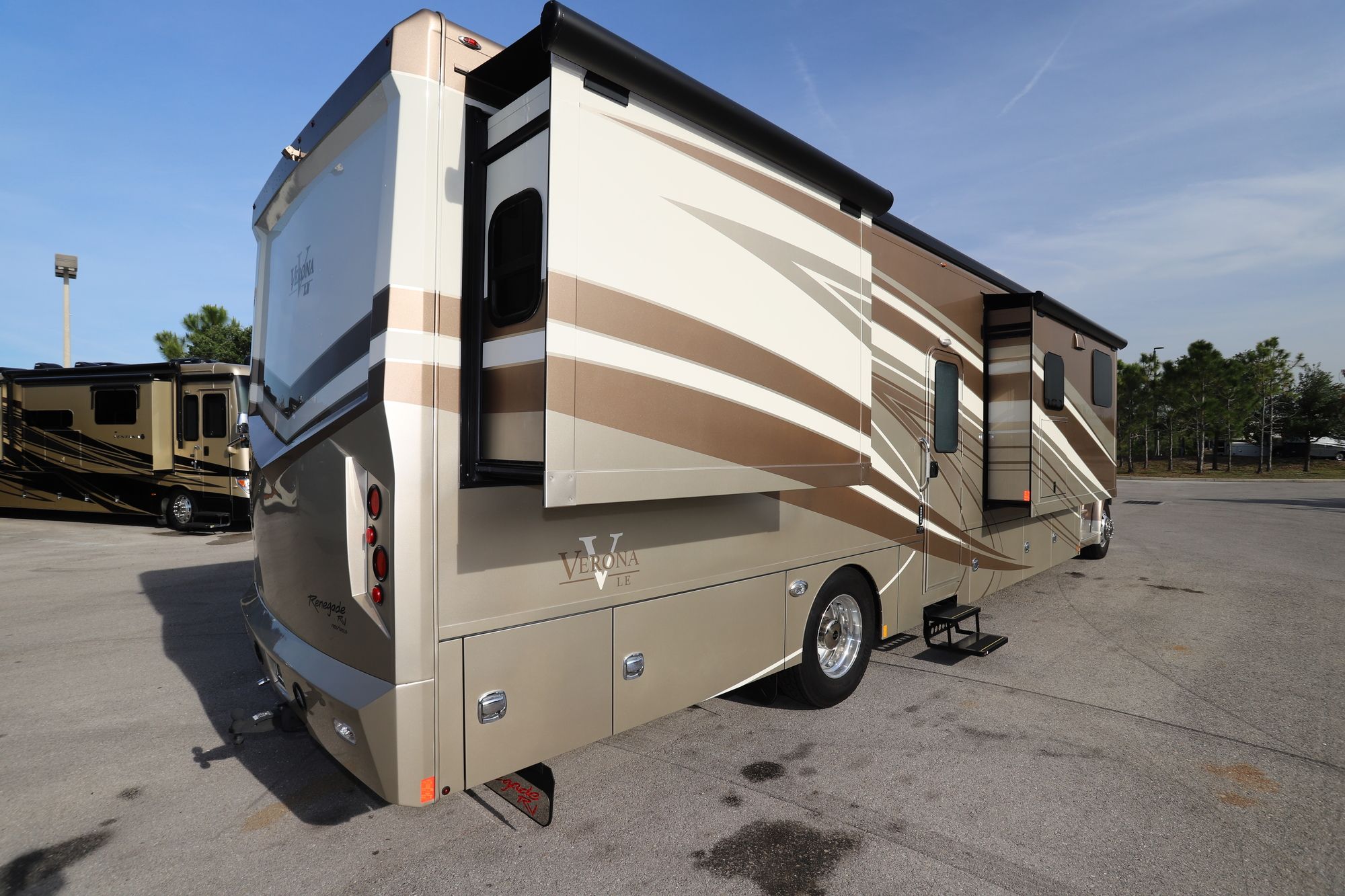 New 2019 Renegade Rv Verona Le 40LTS Super C  For Sale