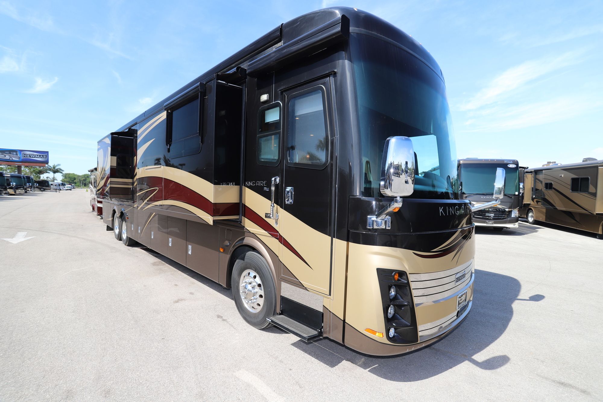 Used 2013 Newmar King Aire 4584 Class A  For Sale