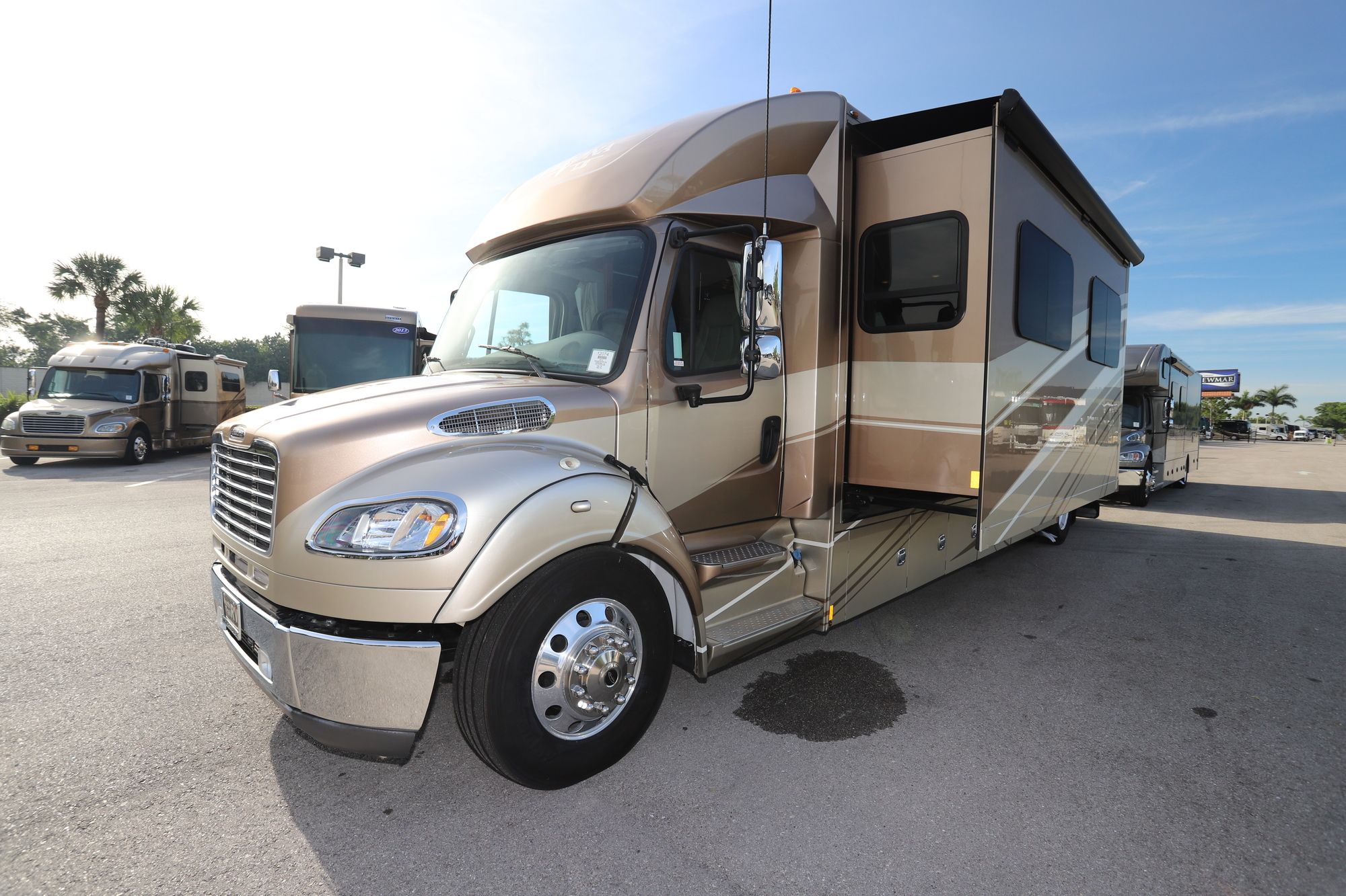 New 2019 Renegade Rv Verona Le 40LTS Super C  For Sale