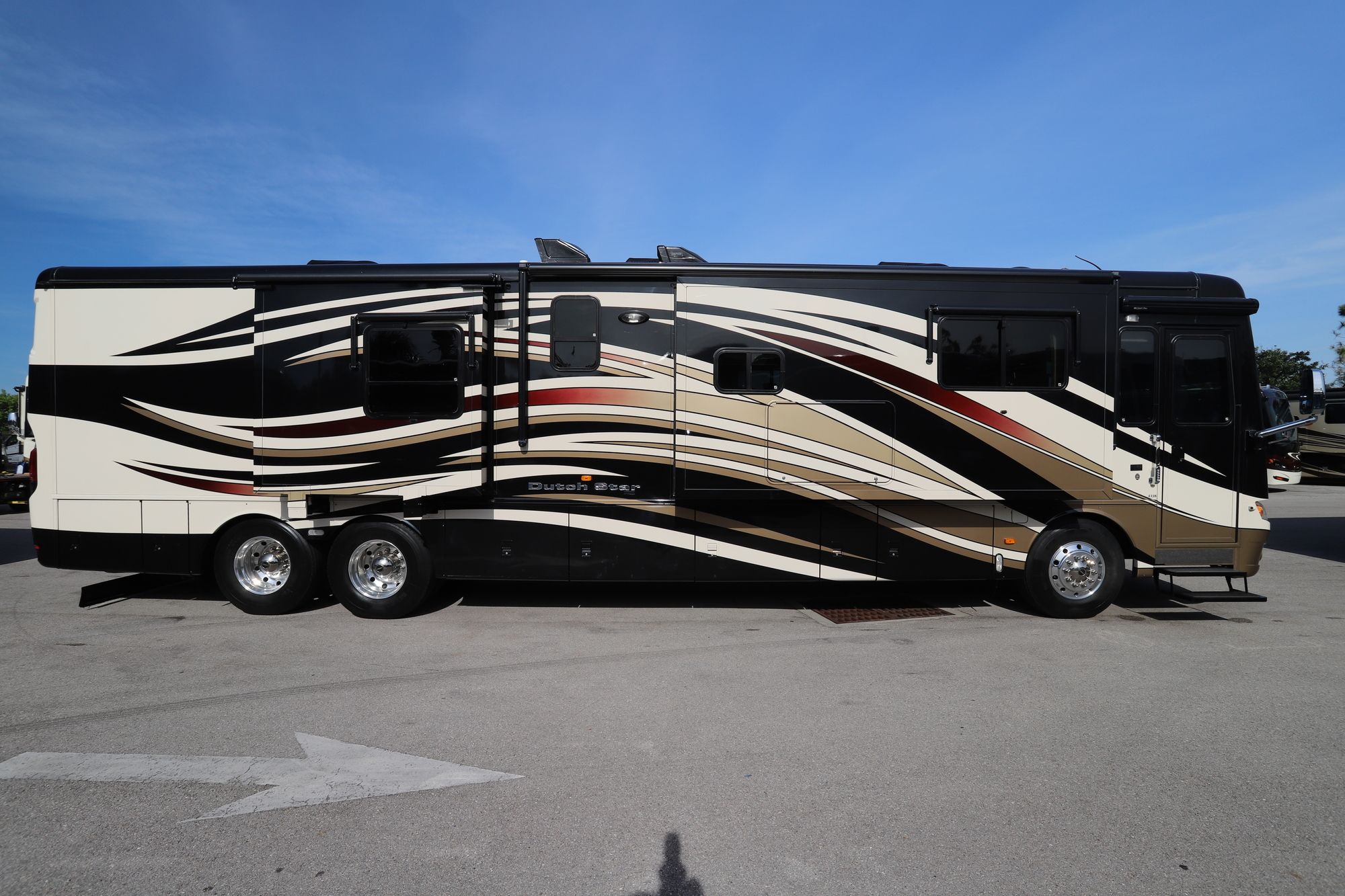 Used 2013 Newmar Dutch Star 4338 Class A  For Sale