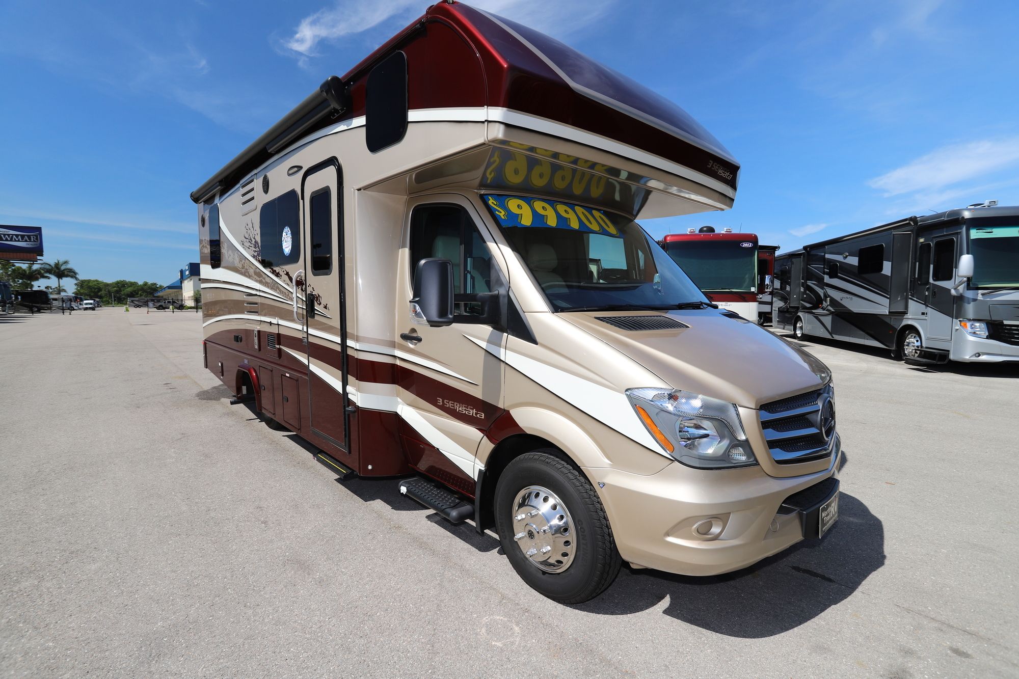 New 2019 Dynamax Isata 3 24CB Class C  For Sale