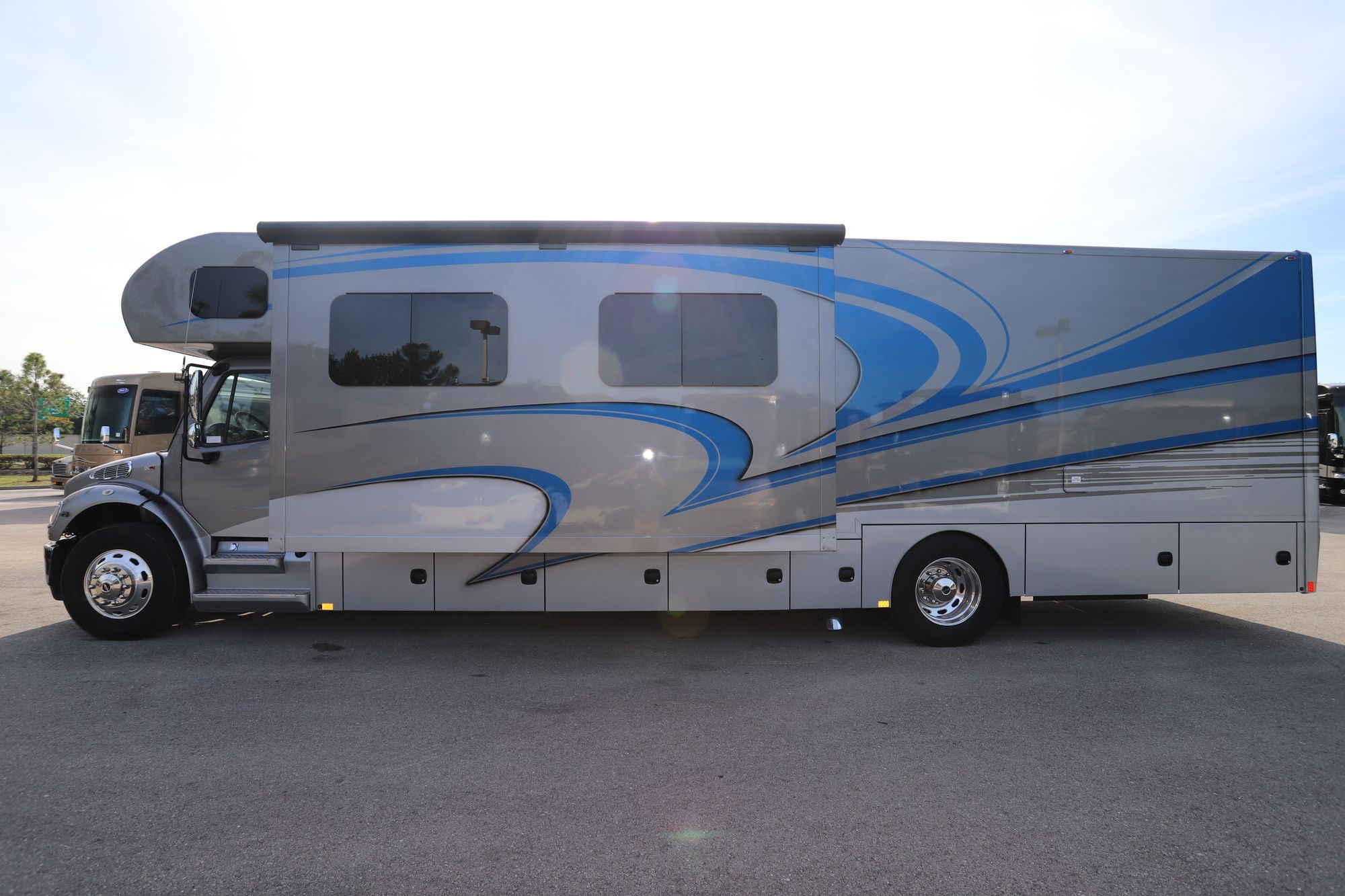 New 2019 Renegade Rv Valencia BUNKS Super C  For Sale