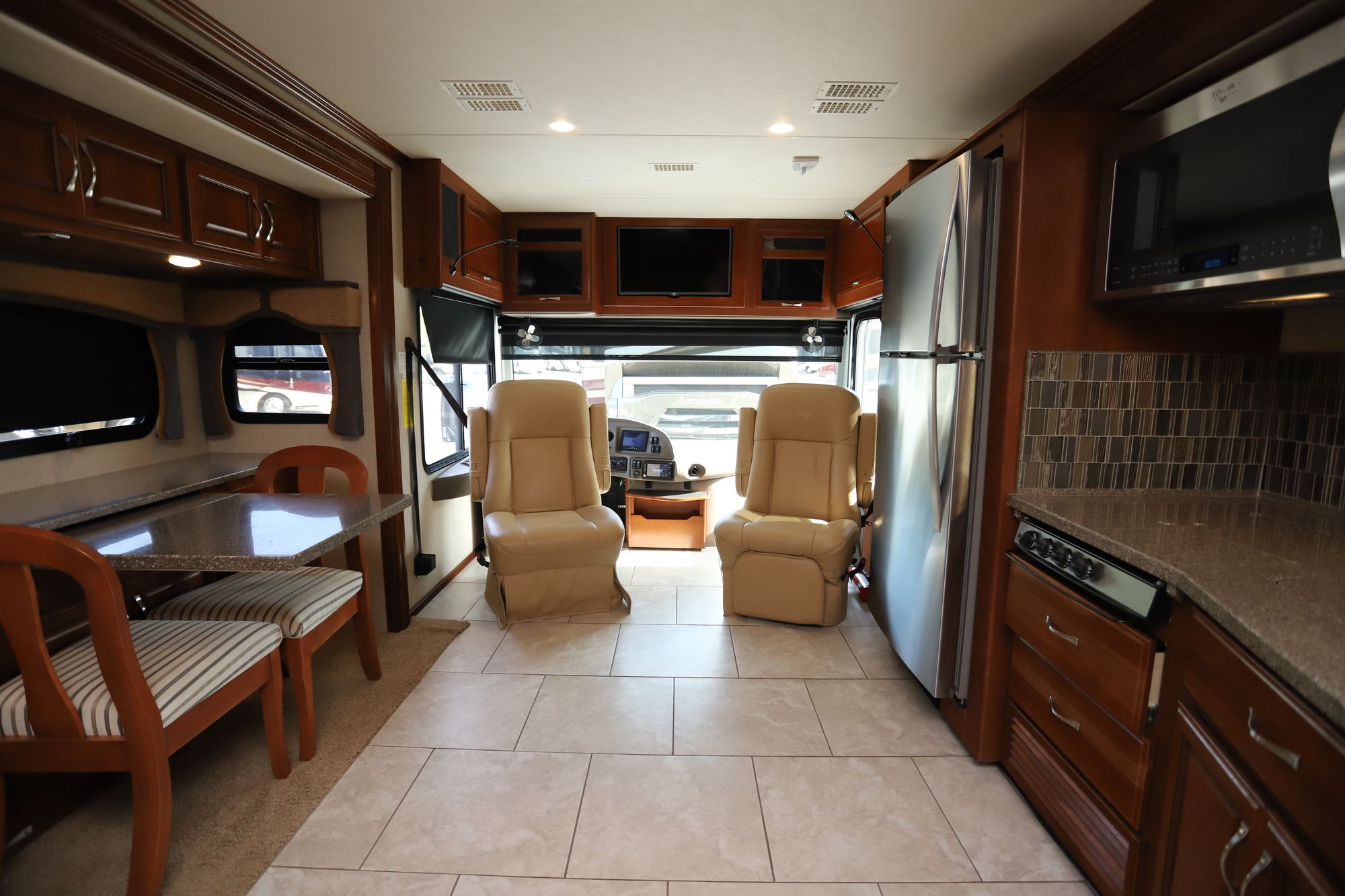 Used 2016 Fleetwood Expedition 40X Class A  For Sale