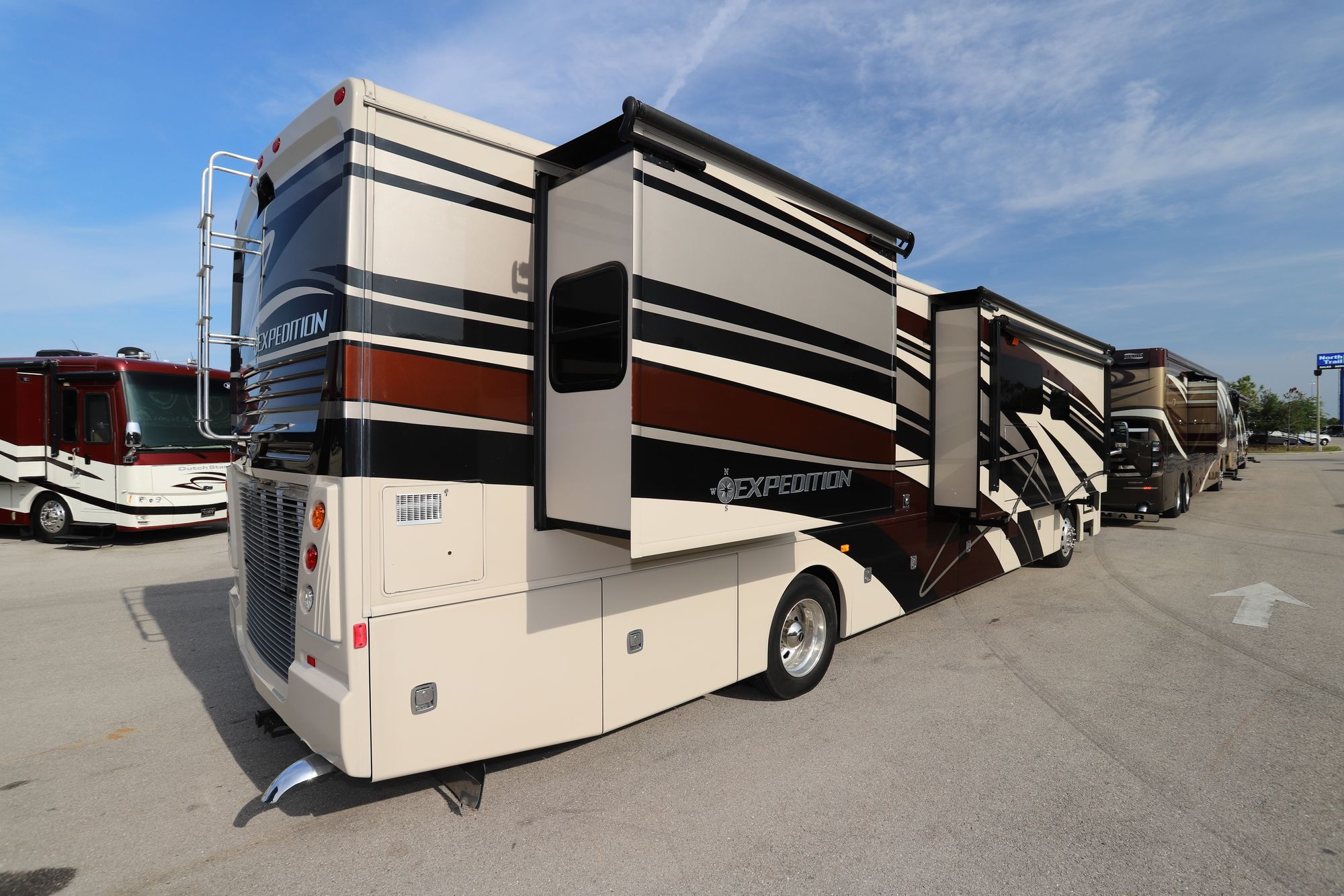 Used 2016 Fleetwood Expedition 40X Class A  For Sale