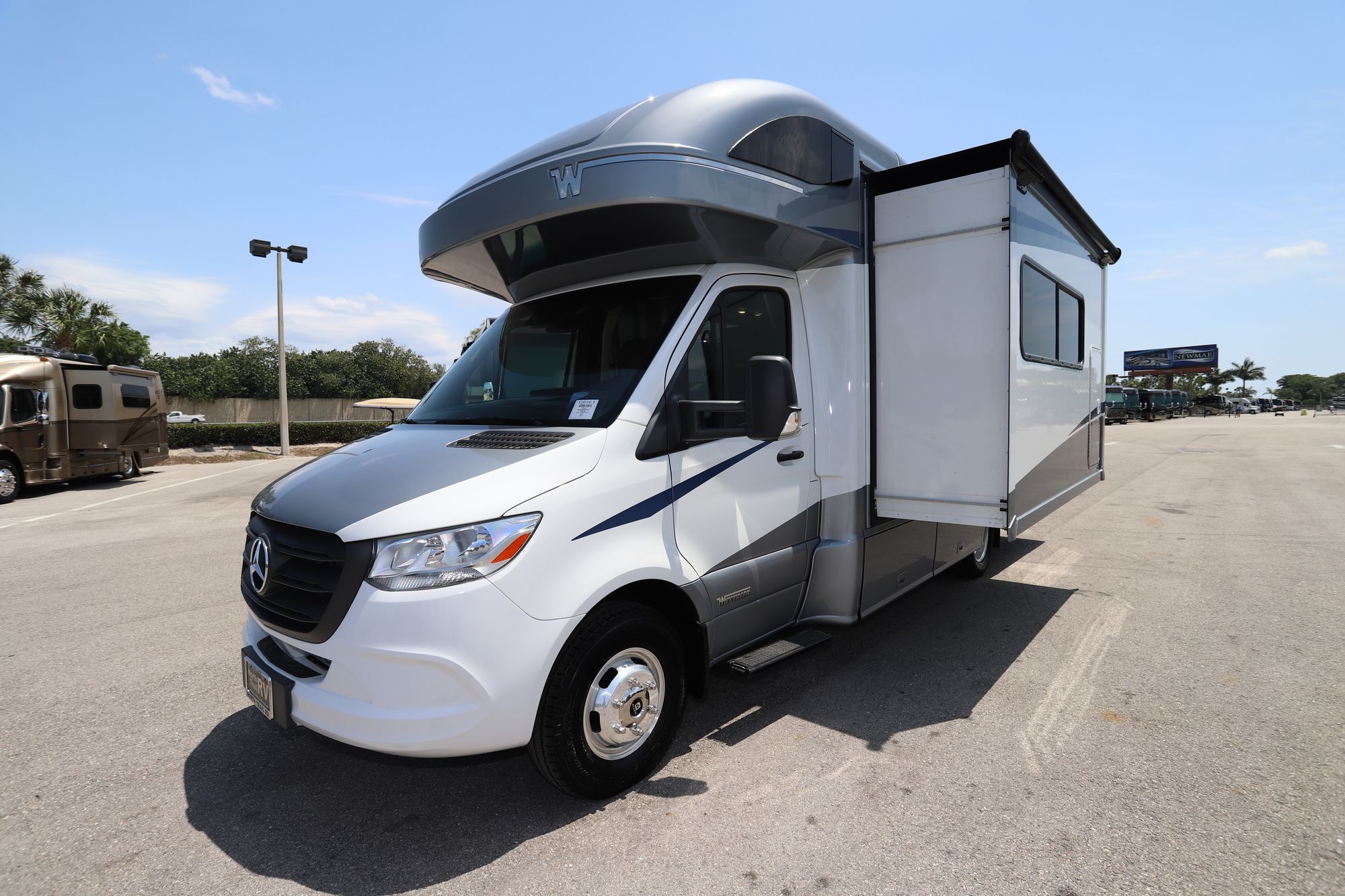 Used 2020 Winnebago View 24J Class C  For Sale