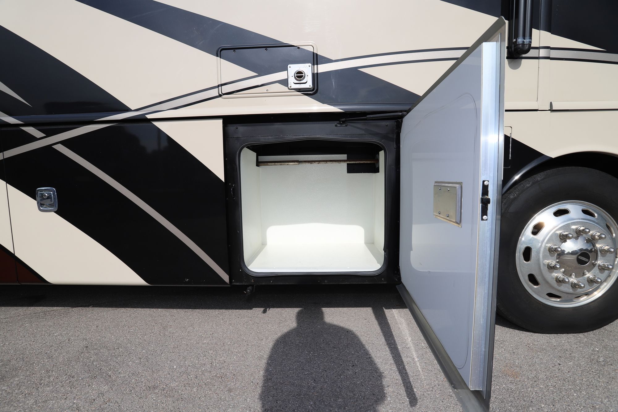 Used 2016 Fleetwood Expedition 40X Class A  For Sale