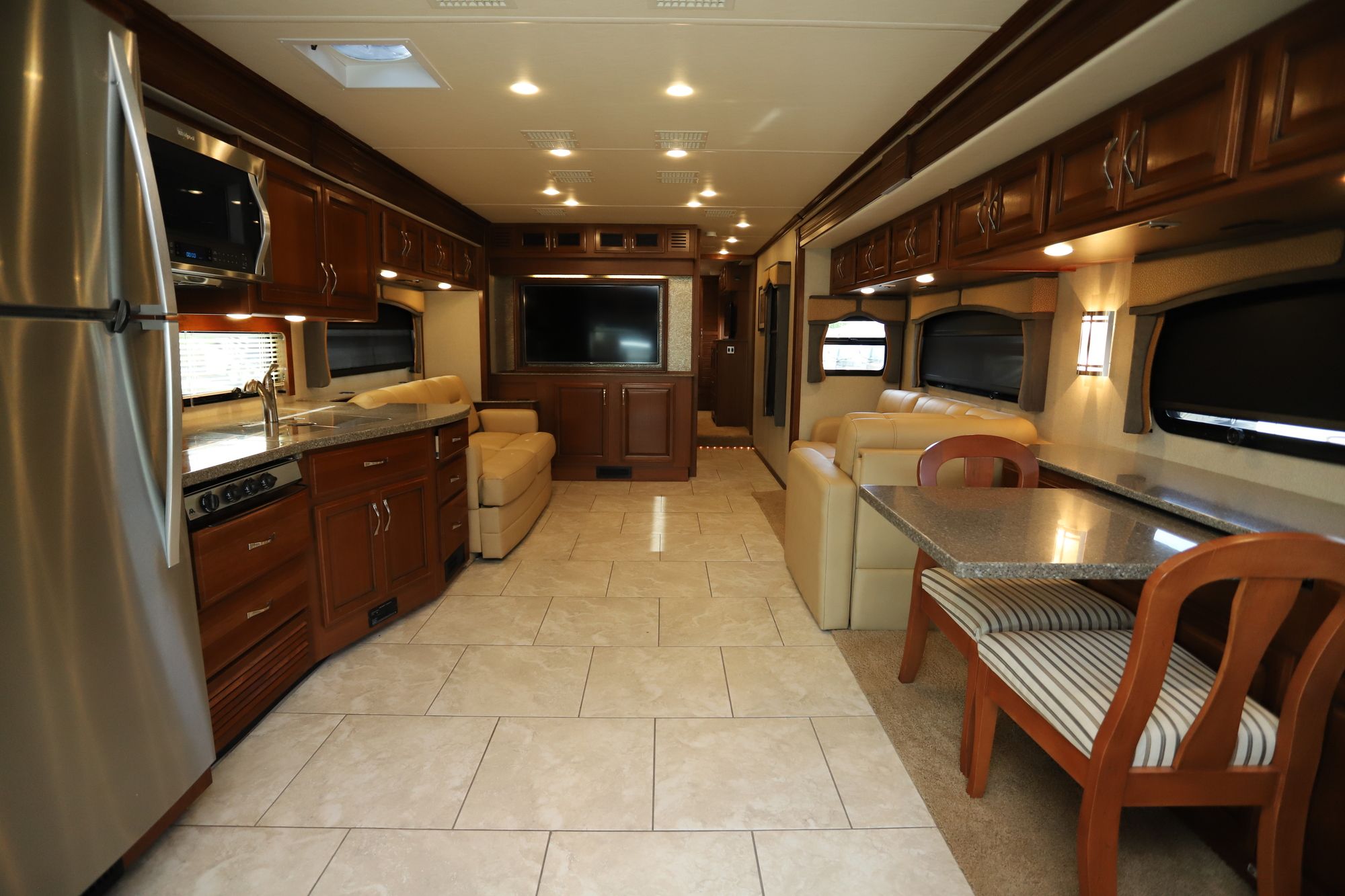 Used 2016 Fleetwood Expedition 40X Class A  For Sale