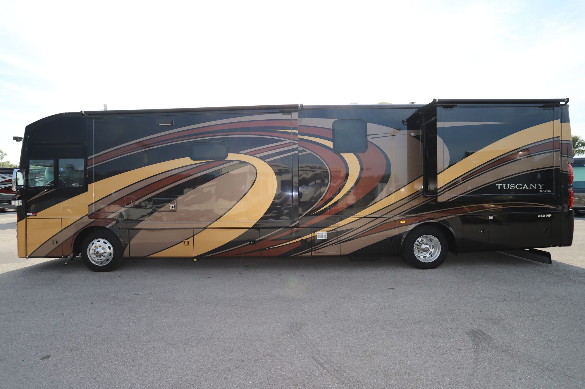 Used 2016 Thor Tuscany Xte 40BX Class A  For Sale