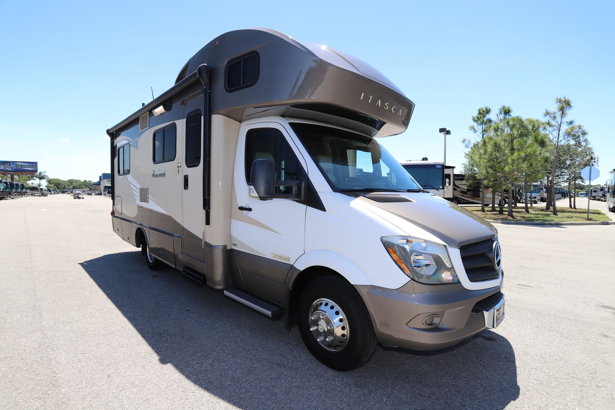 Used 2015 Itasca Navion 24V Class C  For Sale