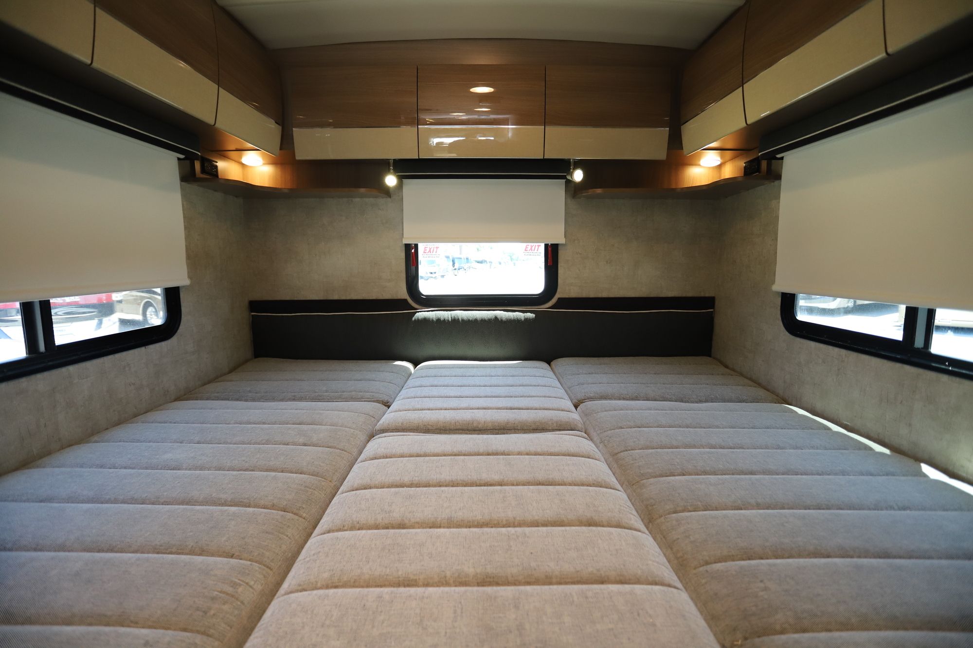 Used 2015 Itasca Navion 24V Class C  For Sale