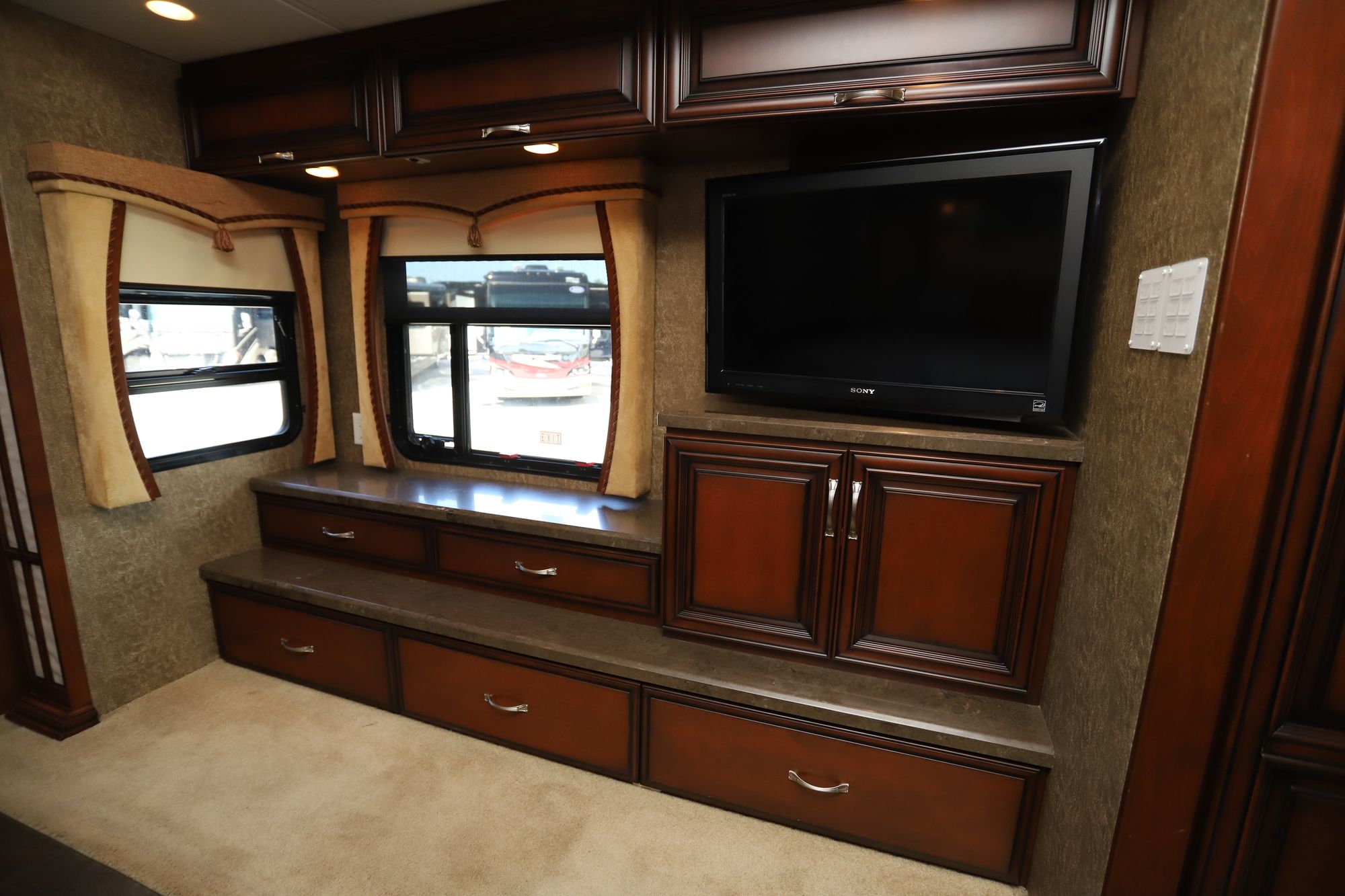 Used 2011 Newmar Mountain Aire 4344 Class A  For Sale