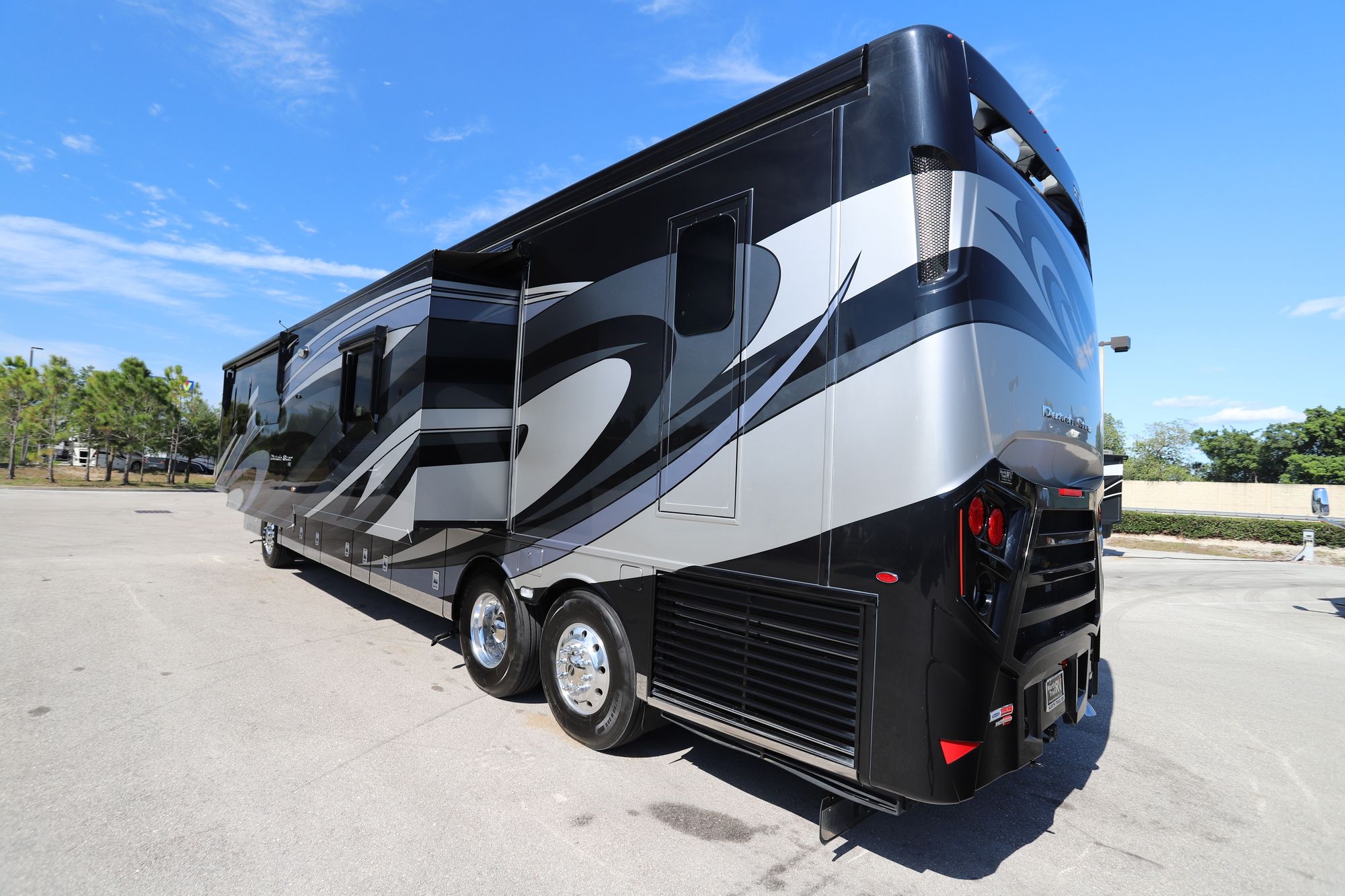 Used 2019 Newmar Dutch Star 4369 Class A  For Sale