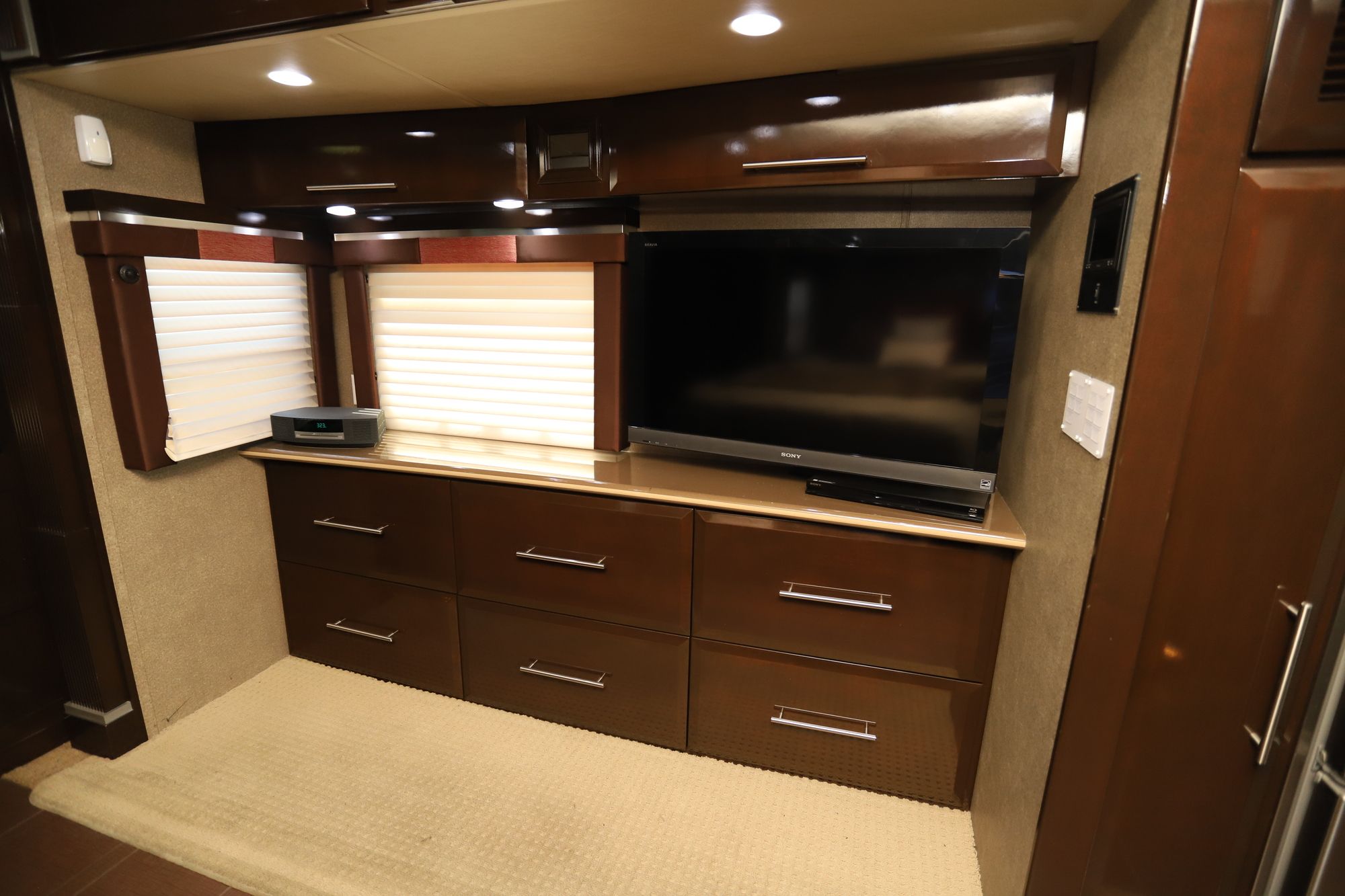 Used 2011 Newmar King Aire 4574 Class A  For Sale