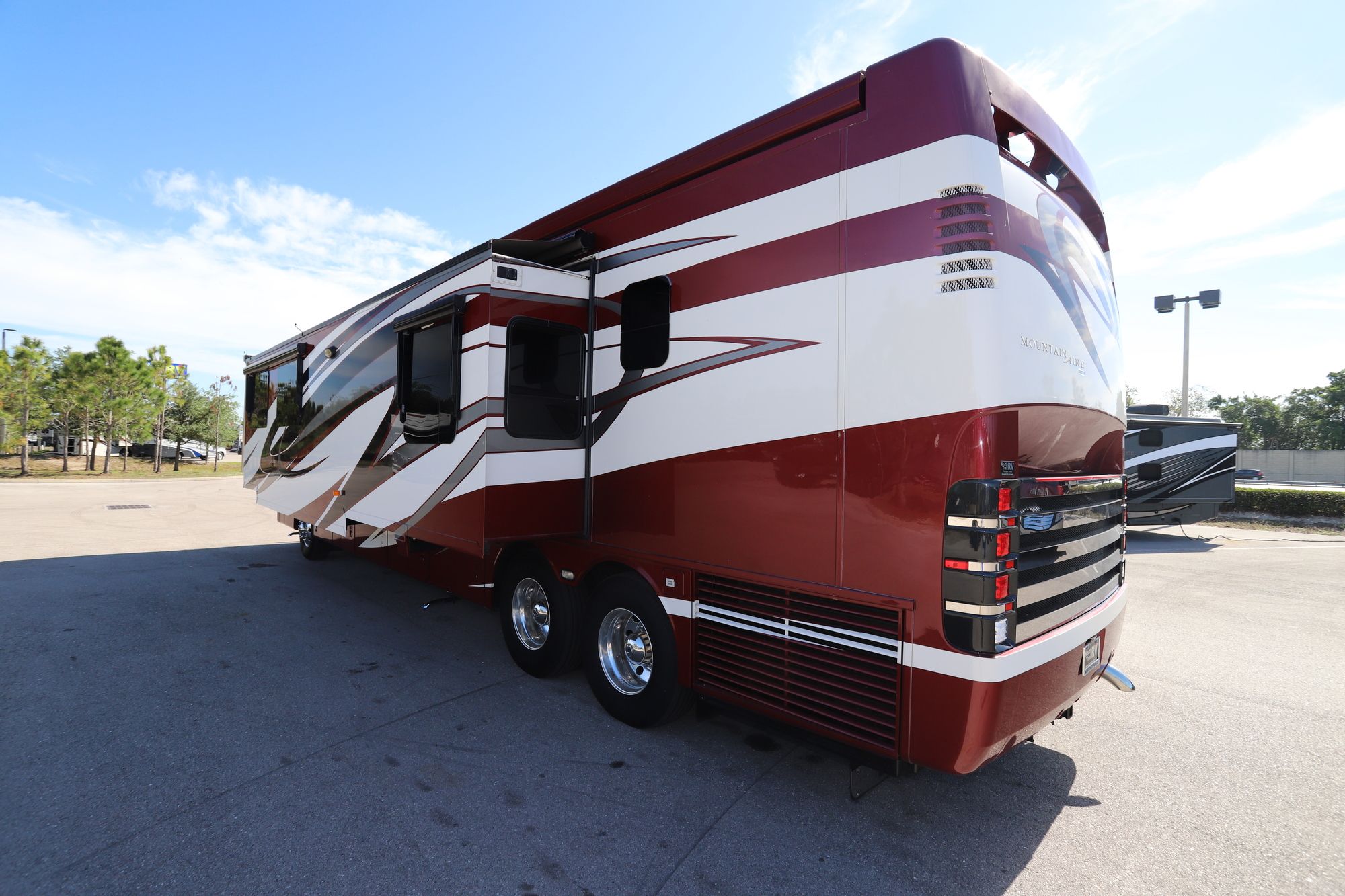 Used 2011 Newmar Mountain Aire 4344 Class A  For Sale