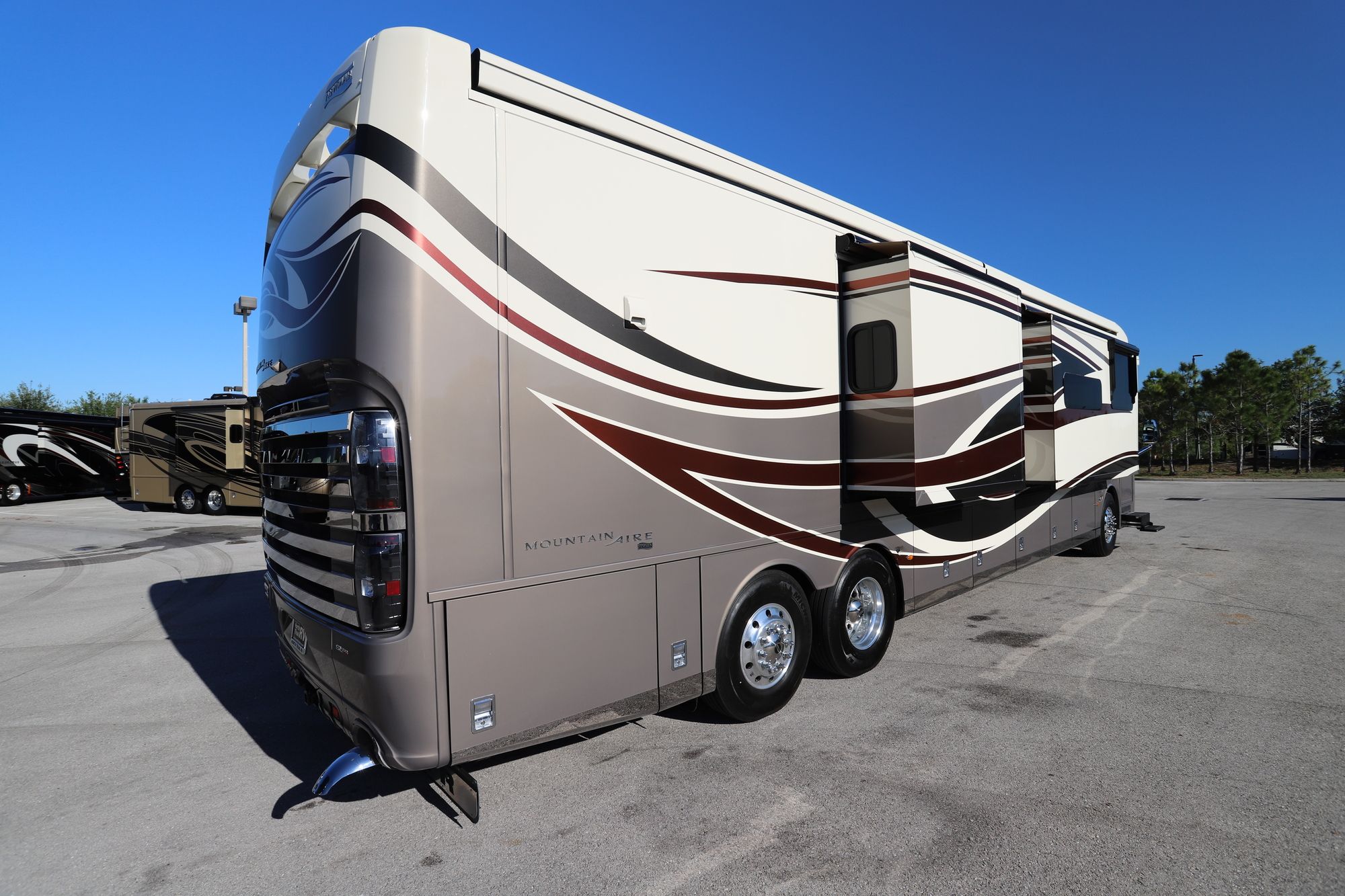 Used 2019 Newmar Mountain Aire 4534 Class A  For Sale