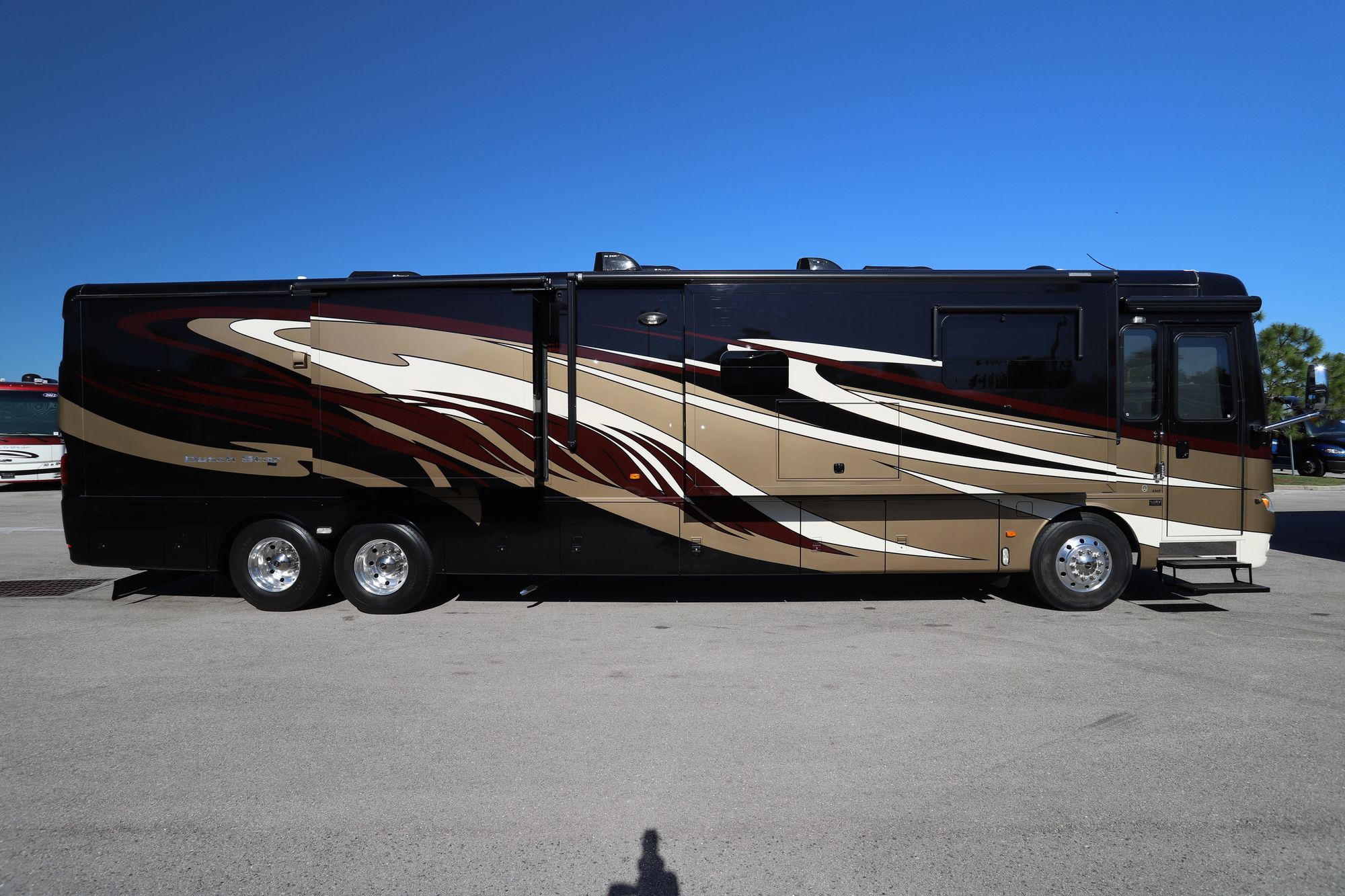 Used 2014 Newmar Dutch Star 4369 Class A  For Sale