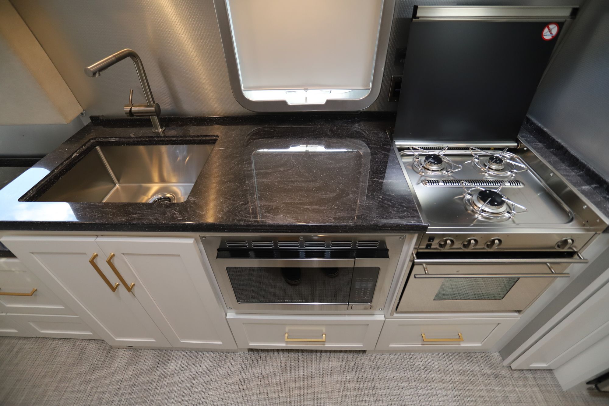 New 2020 Airstream Classic 33FB Travel Trailer  For Sale