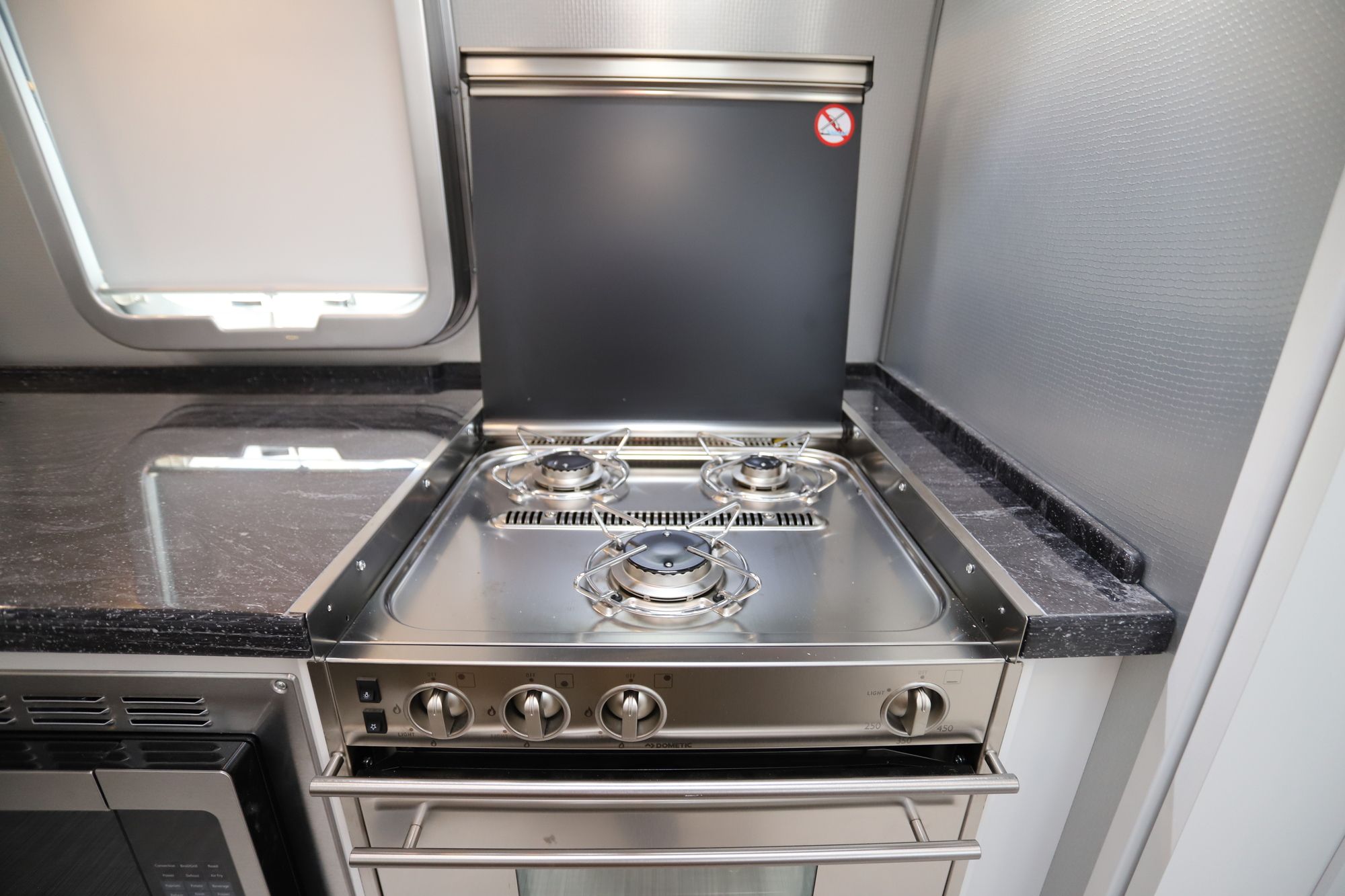 New 2020 Airstream Classic 33FB Travel Trailer  For Sale
