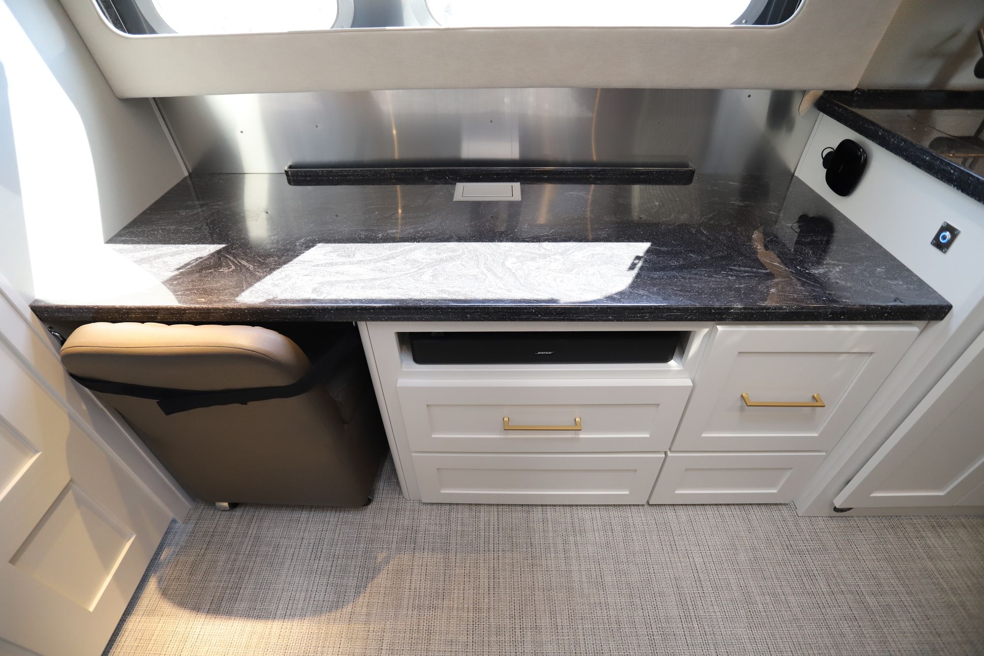New 2020 Airstream Classic 33FB Travel Trailer  For Sale