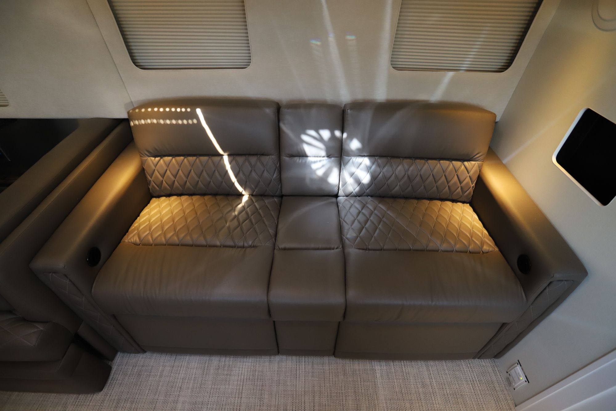 New 2020 Airstream Classic 33FB Travel Trailer  For Sale