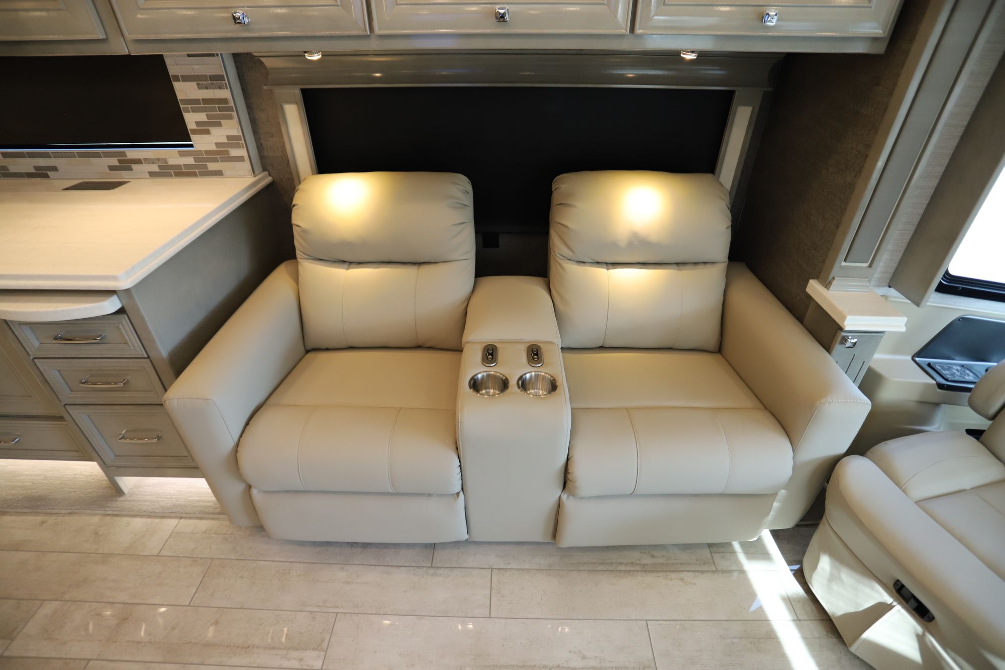 New 2020 Tiffin Motor Homes Phaeton 40IH Class A  For Sale